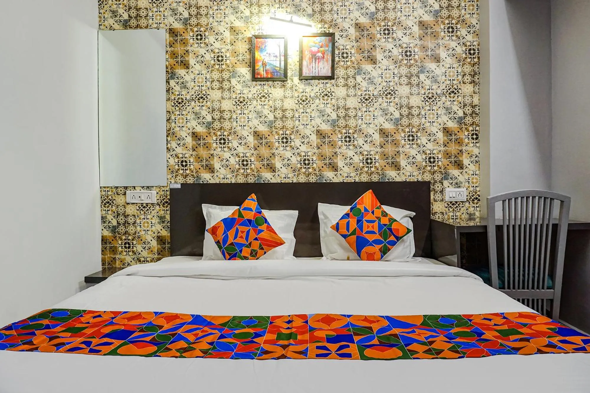 Bed in FabHotel Tan Square - Nr Eon IT Park