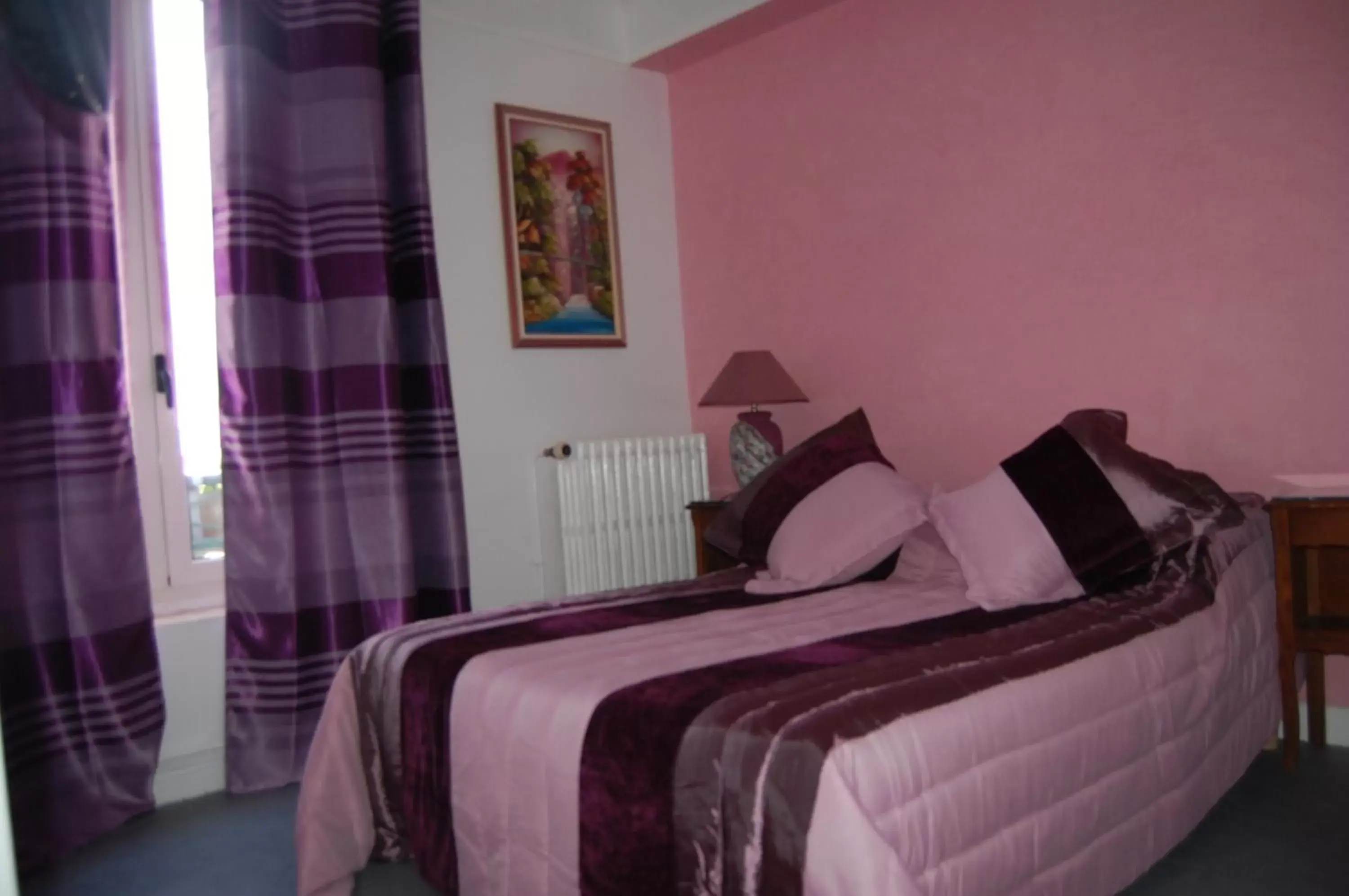 Executive Single Room with Bathroom in Hotel La Tour Executive Single Room with Bathroom in Hotel La Tour