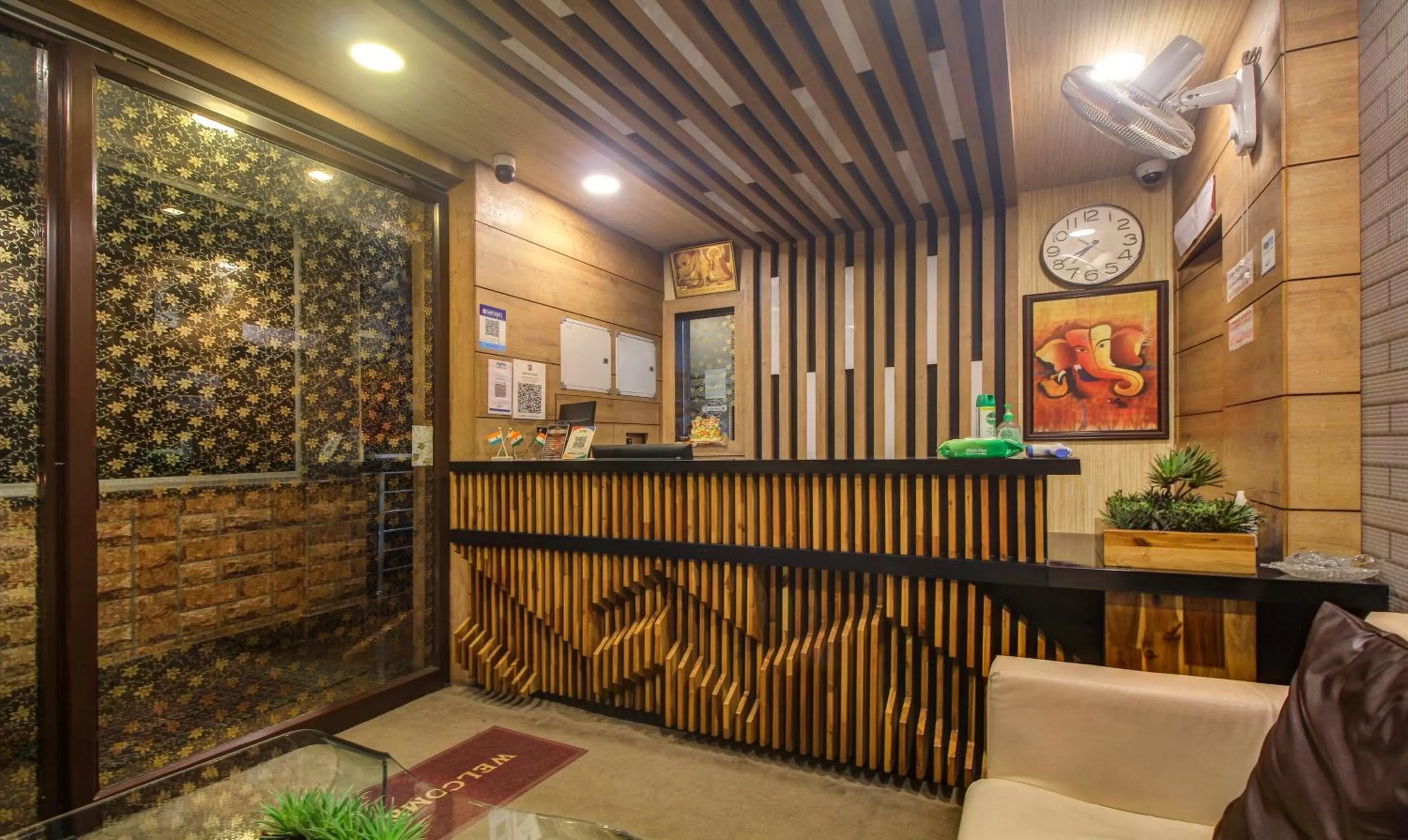 Lobby or reception, Lobby/Reception in Itsy By Treebo - Golden Fiesta