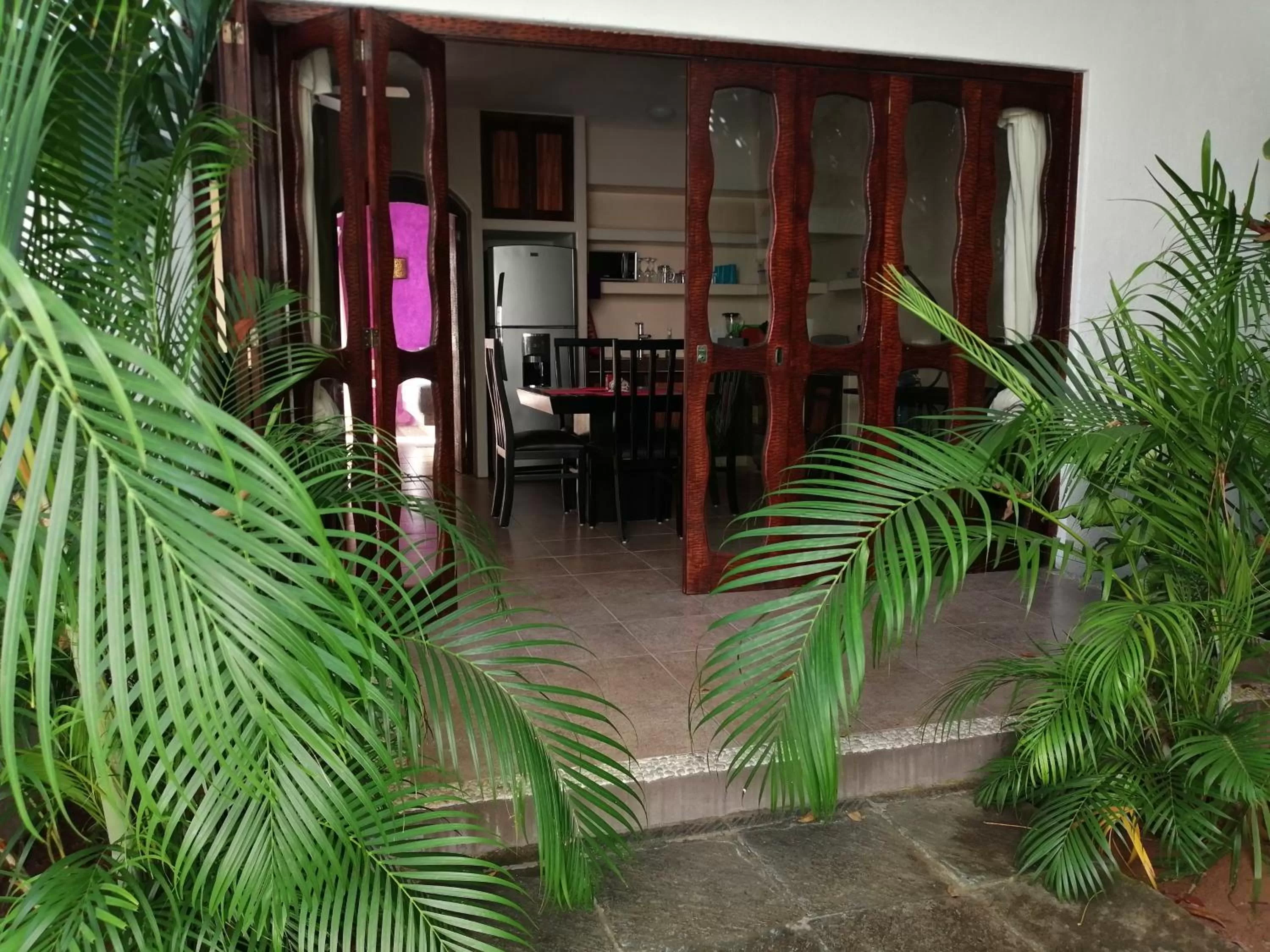 Facade/entrance in Ceiba Studios