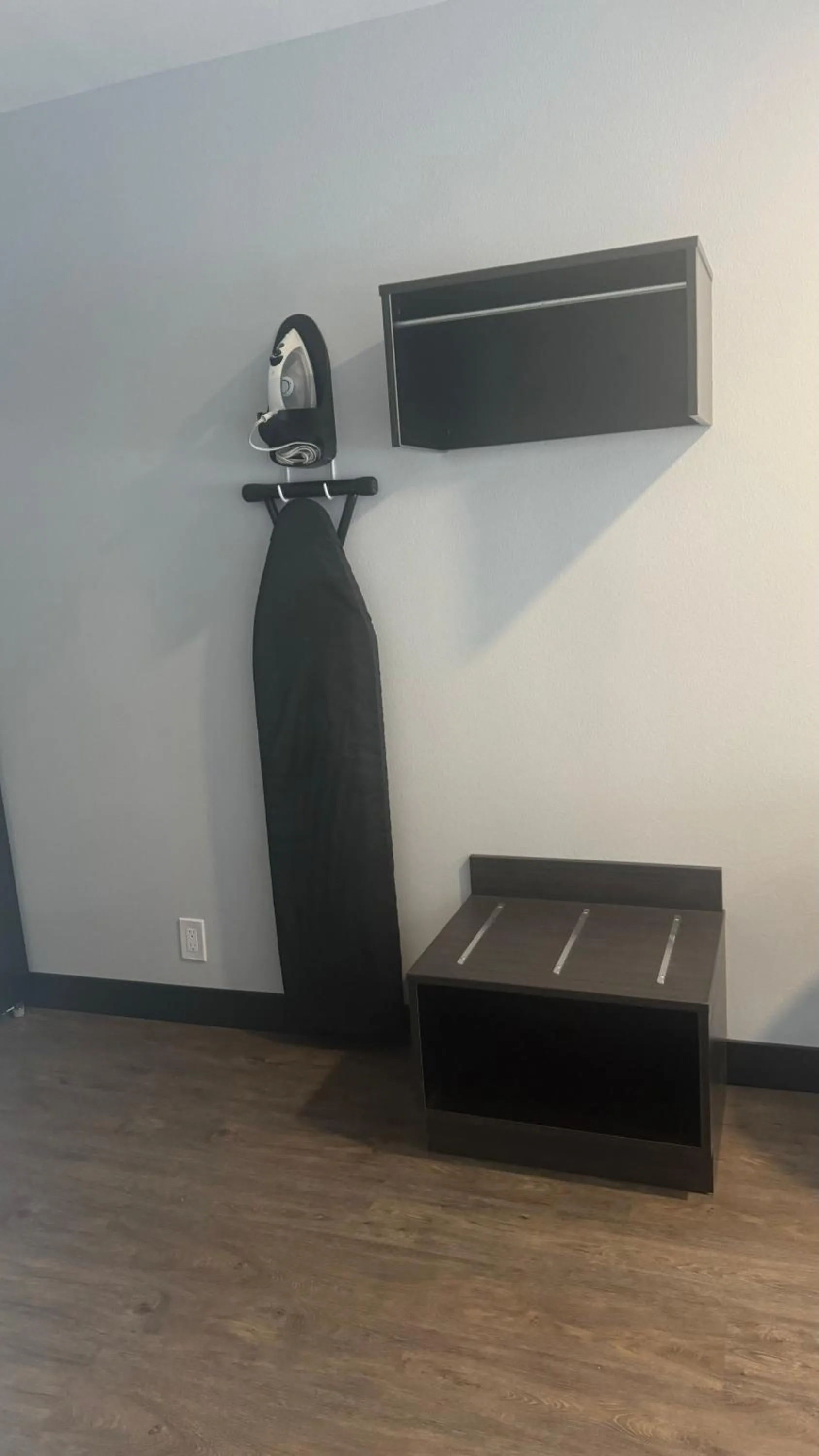 TV/Entertainment Center in Hotel del SOL