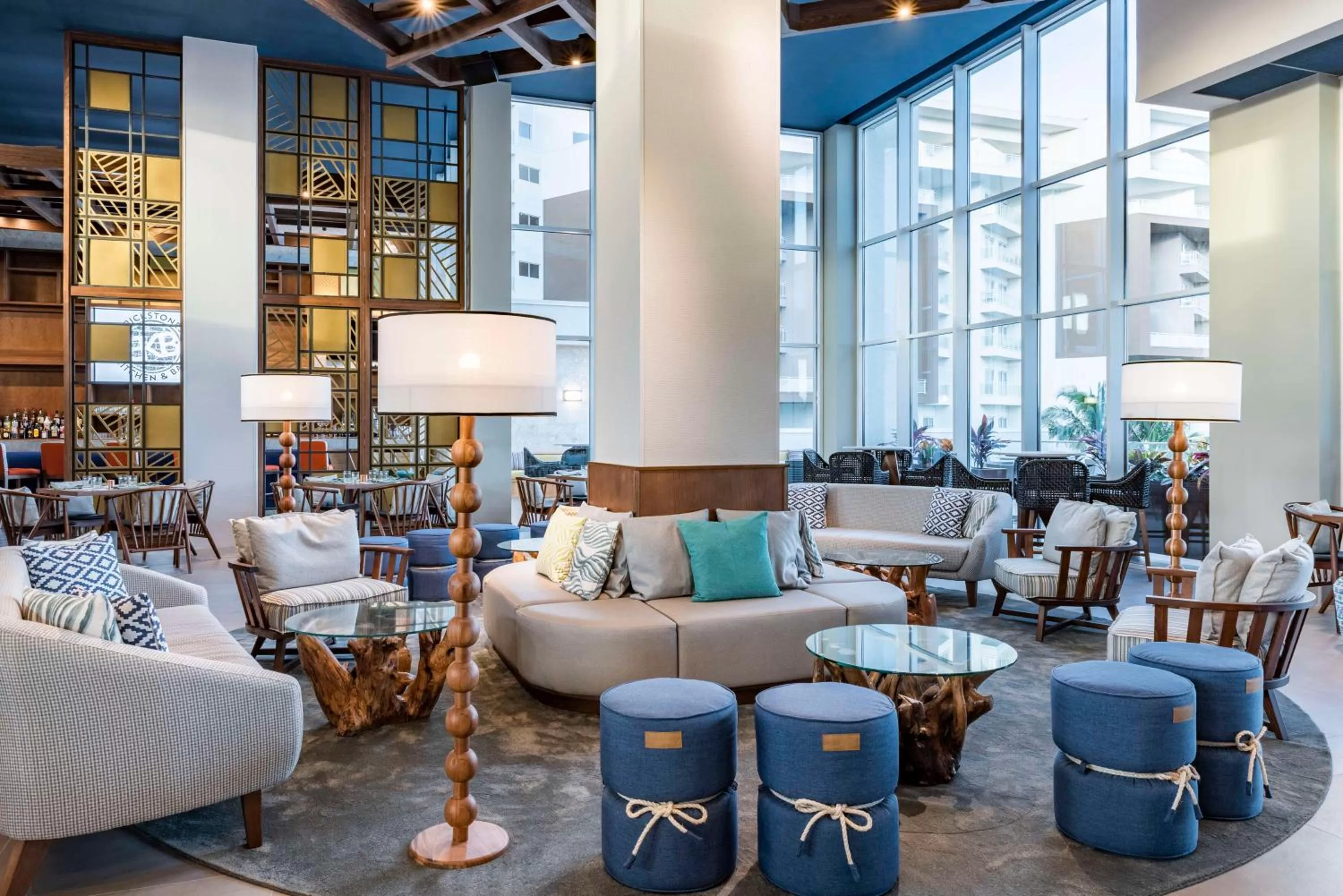 Lobby or reception in Embassy Suites By Hilton Aruba Beach Resort