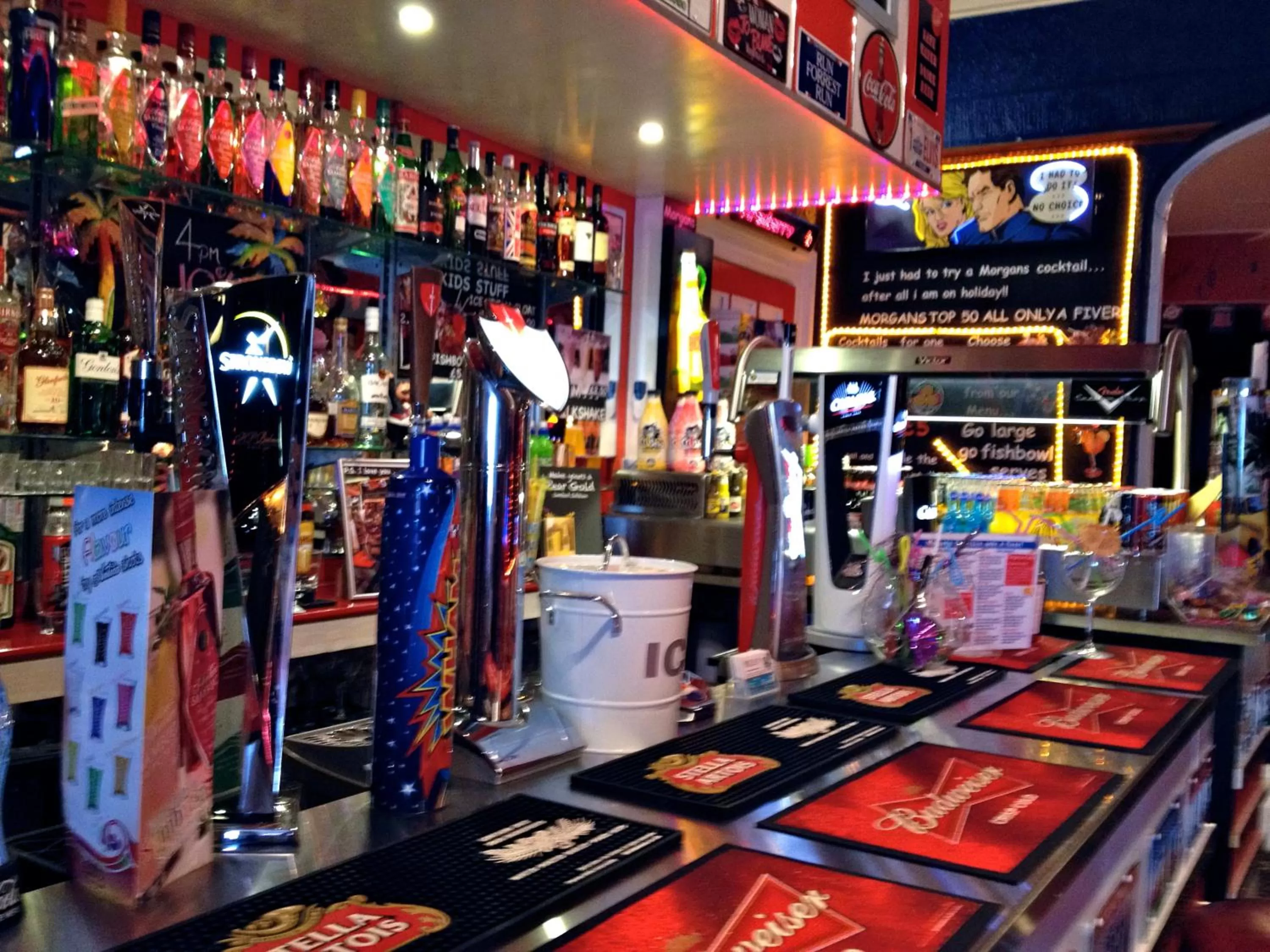 Lounge or bar in Charlton Aparthotel