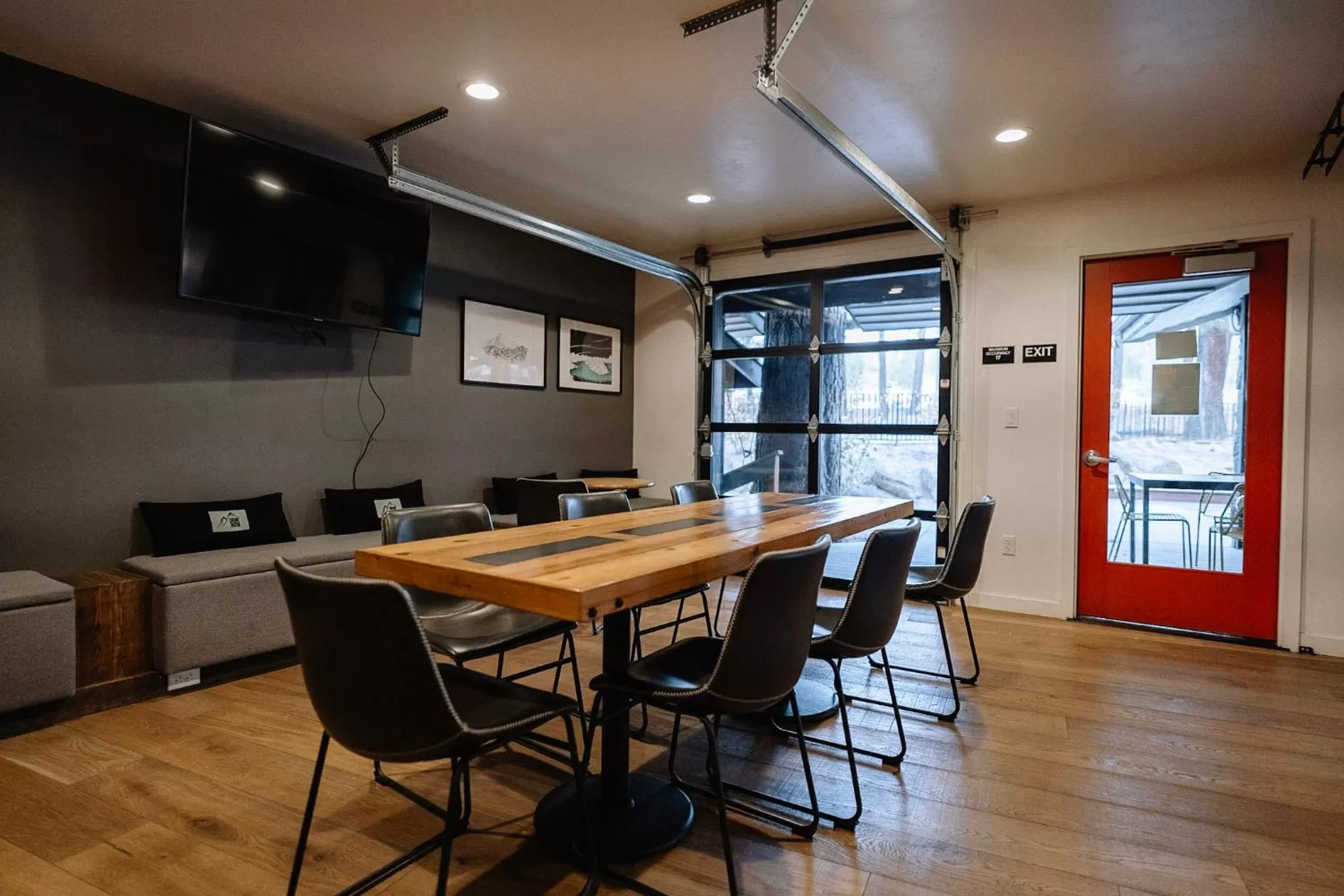 Meeting/conference room in LOGE Bend