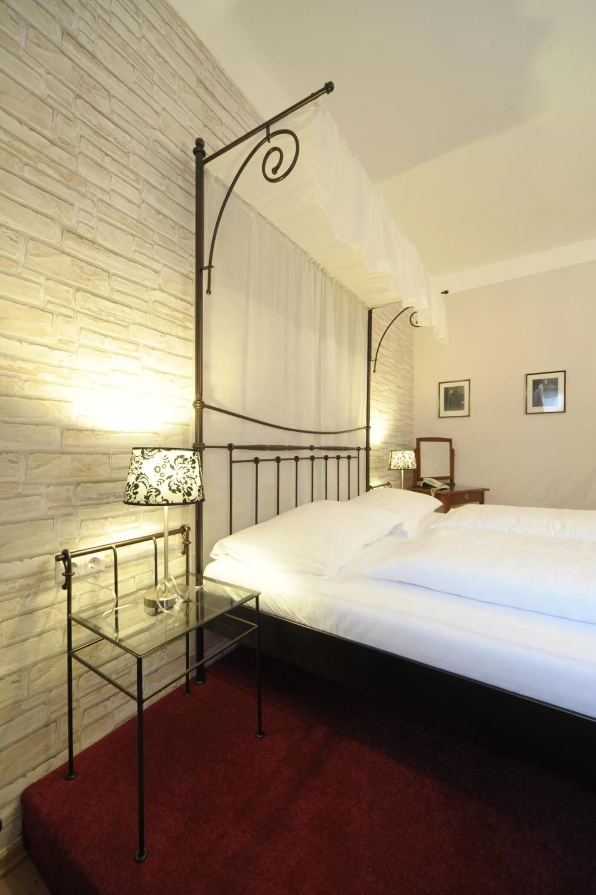 Photo of the whole room, Bed in Erlebnis Post - Stadthotel mit EigenART