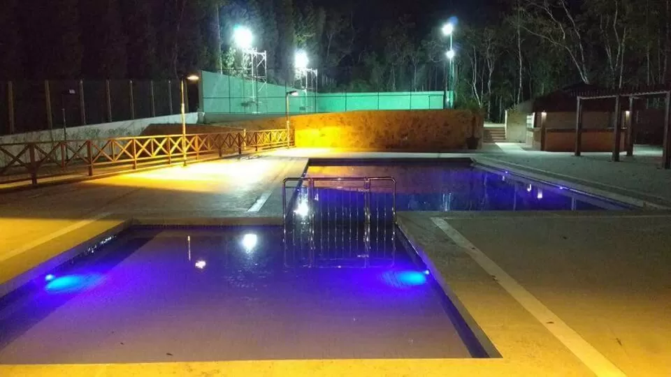 Swimming pool in Apart Hotel Vista Azul - hospedagem nas montanhas