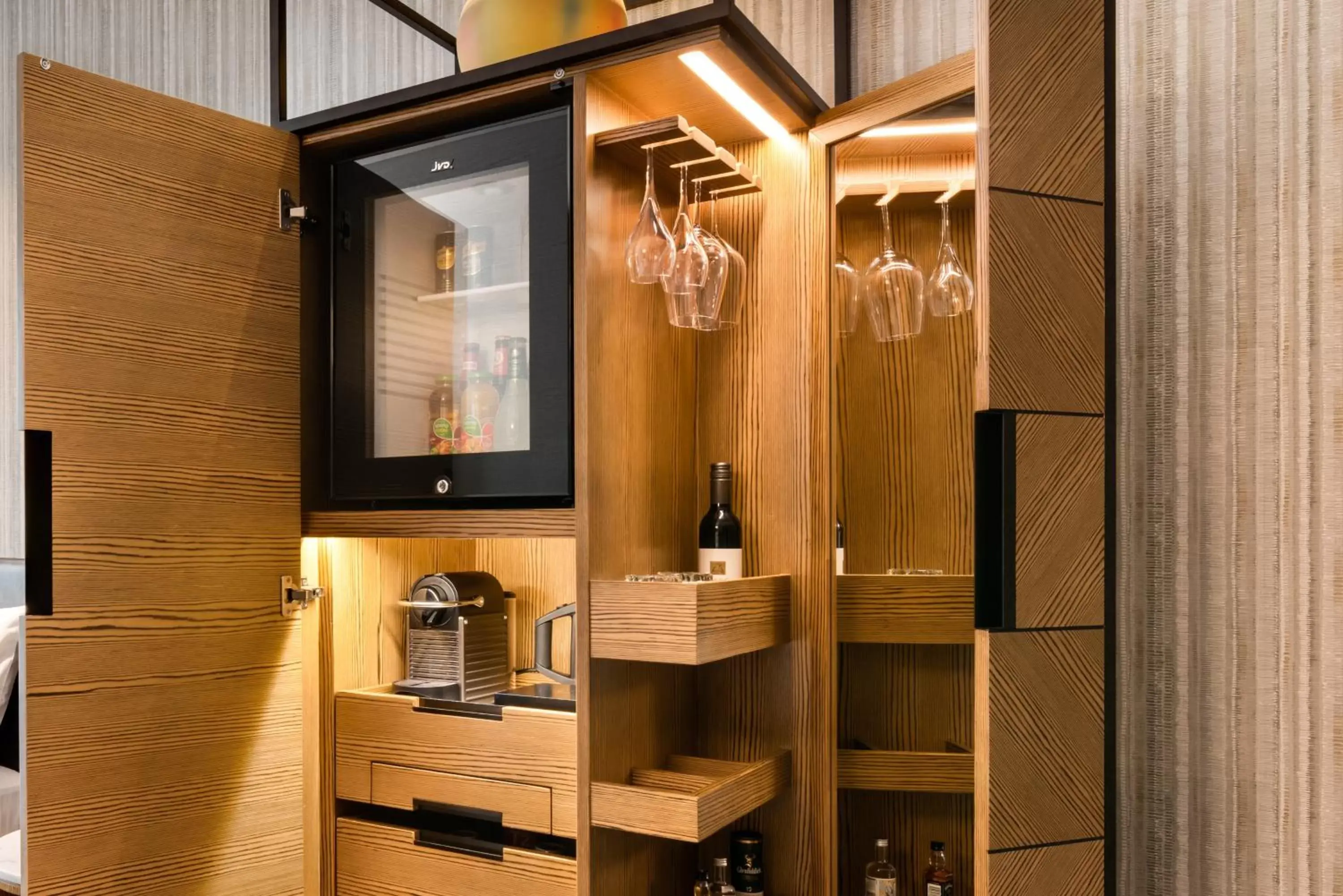 Classic Room in InterContinental Perth City Centre by IHG Classic Room in InterContinental Perth City Centre by IHG