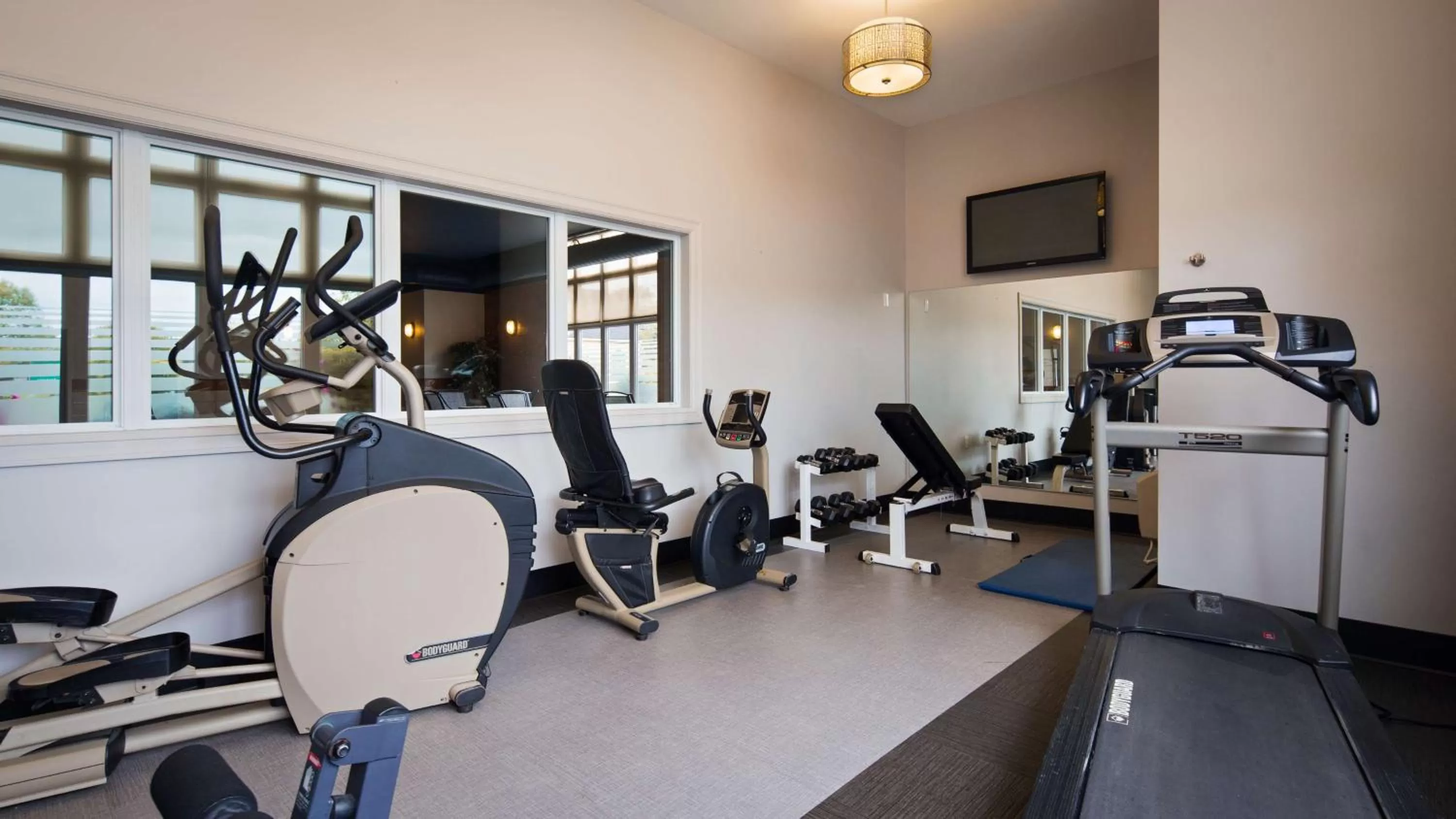 Fitness centre/facilities in Best Western Plus Moncton