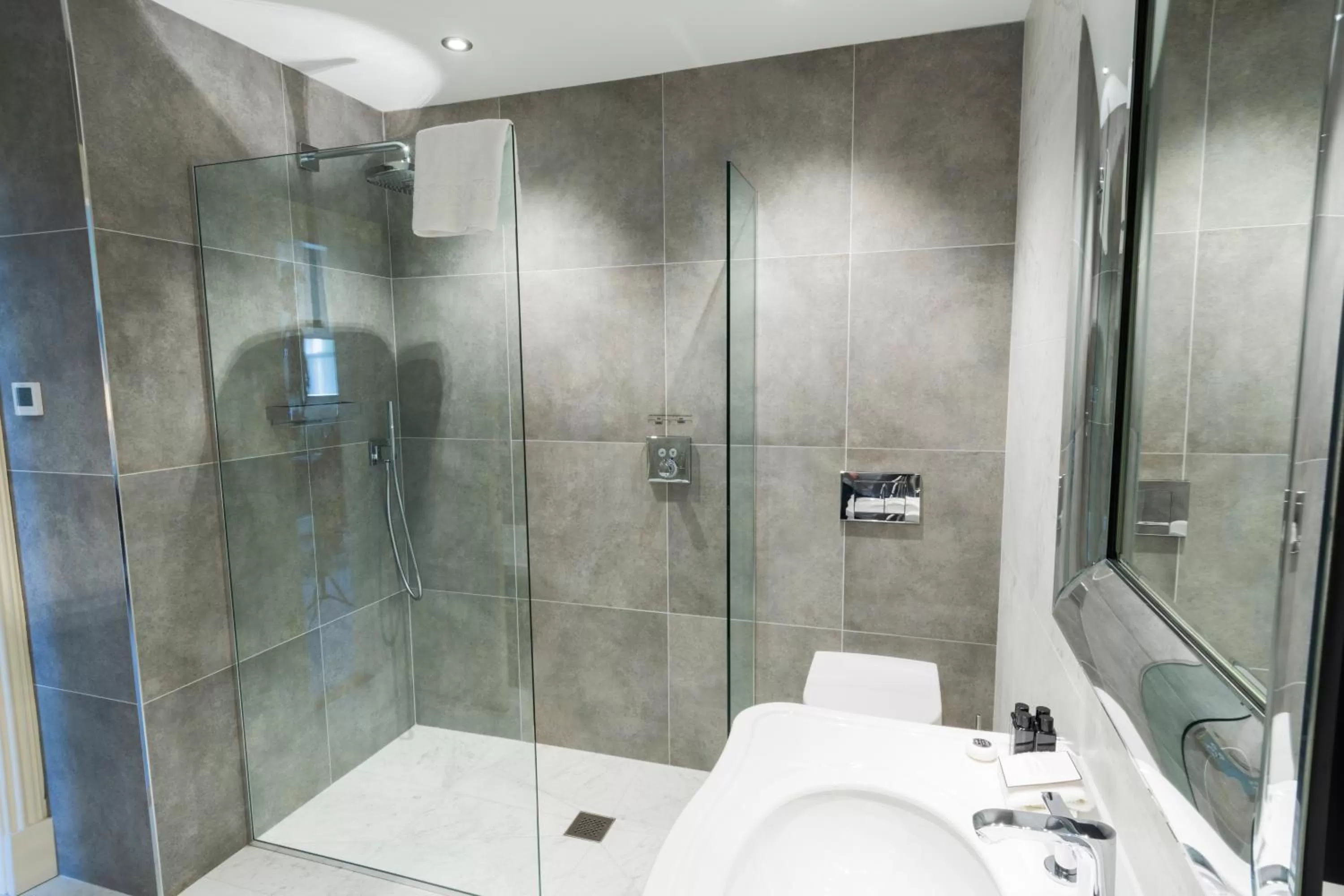 Photo of the whole room in Storrs Hall Hotel on the shore of Lake Windermere