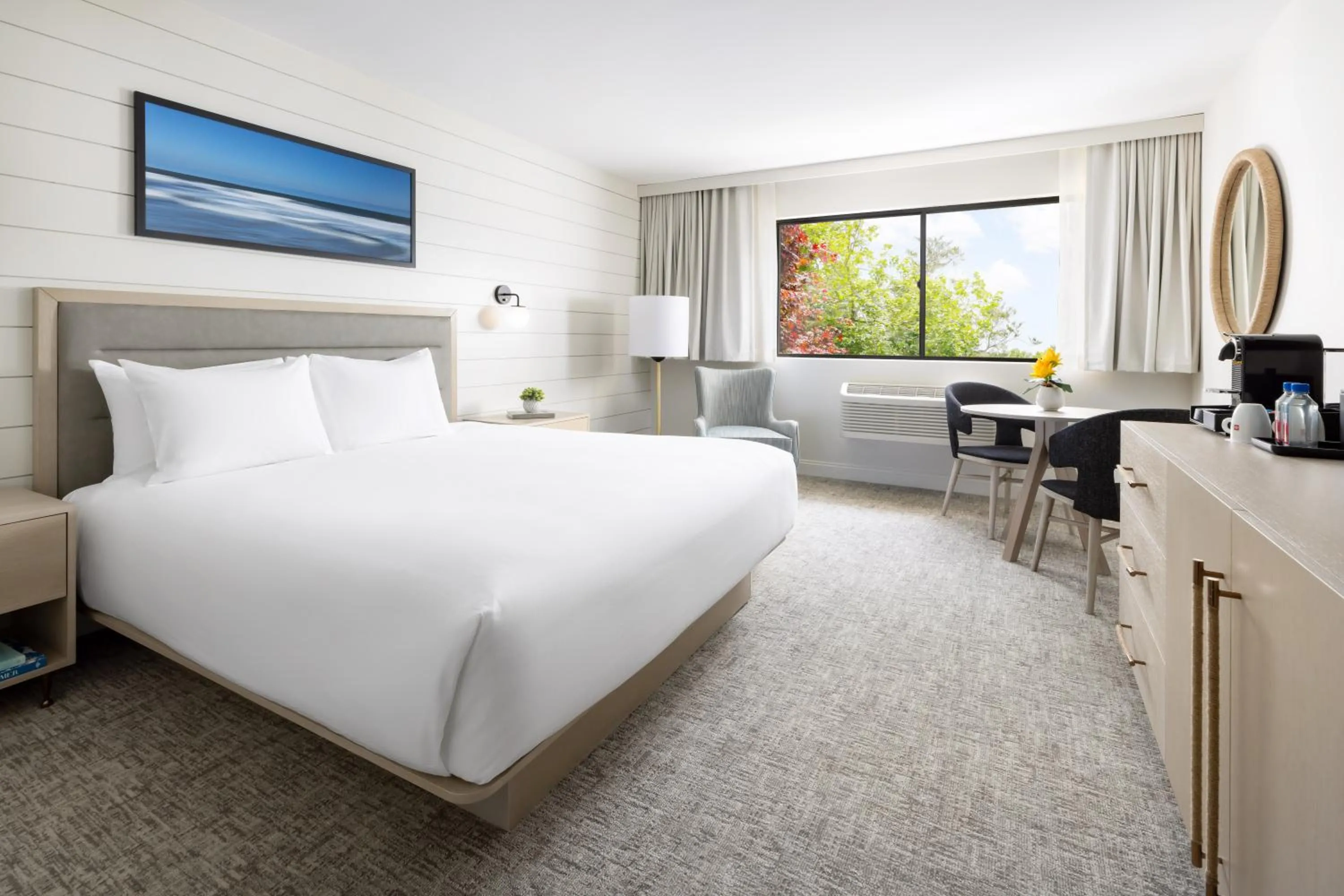 Photo of the whole room, Bed in The Pell, Part of JdV by Hyatt