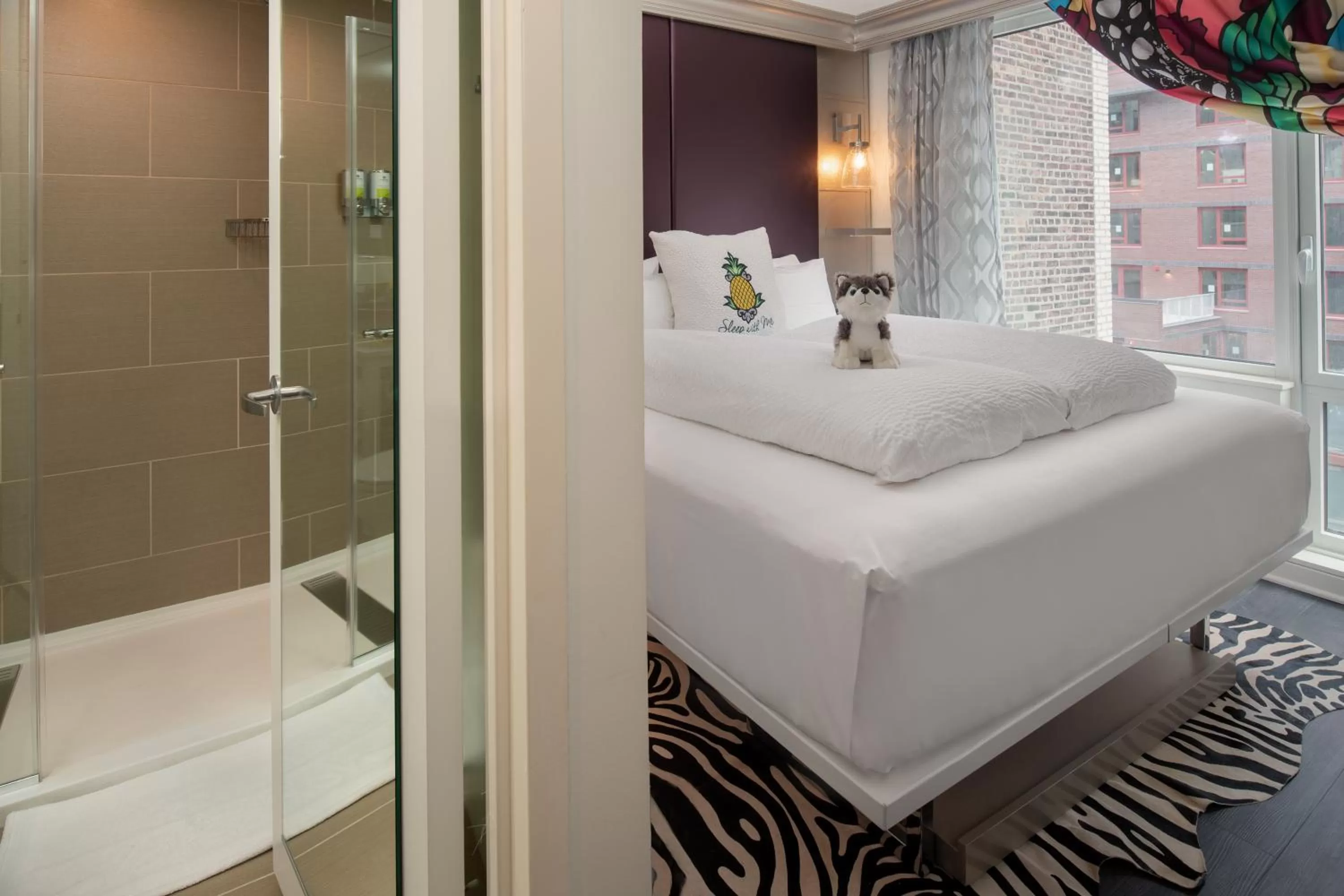 Photo of the whole room, Bed in Staypineapple, An Artful Hotel, Midtown New York