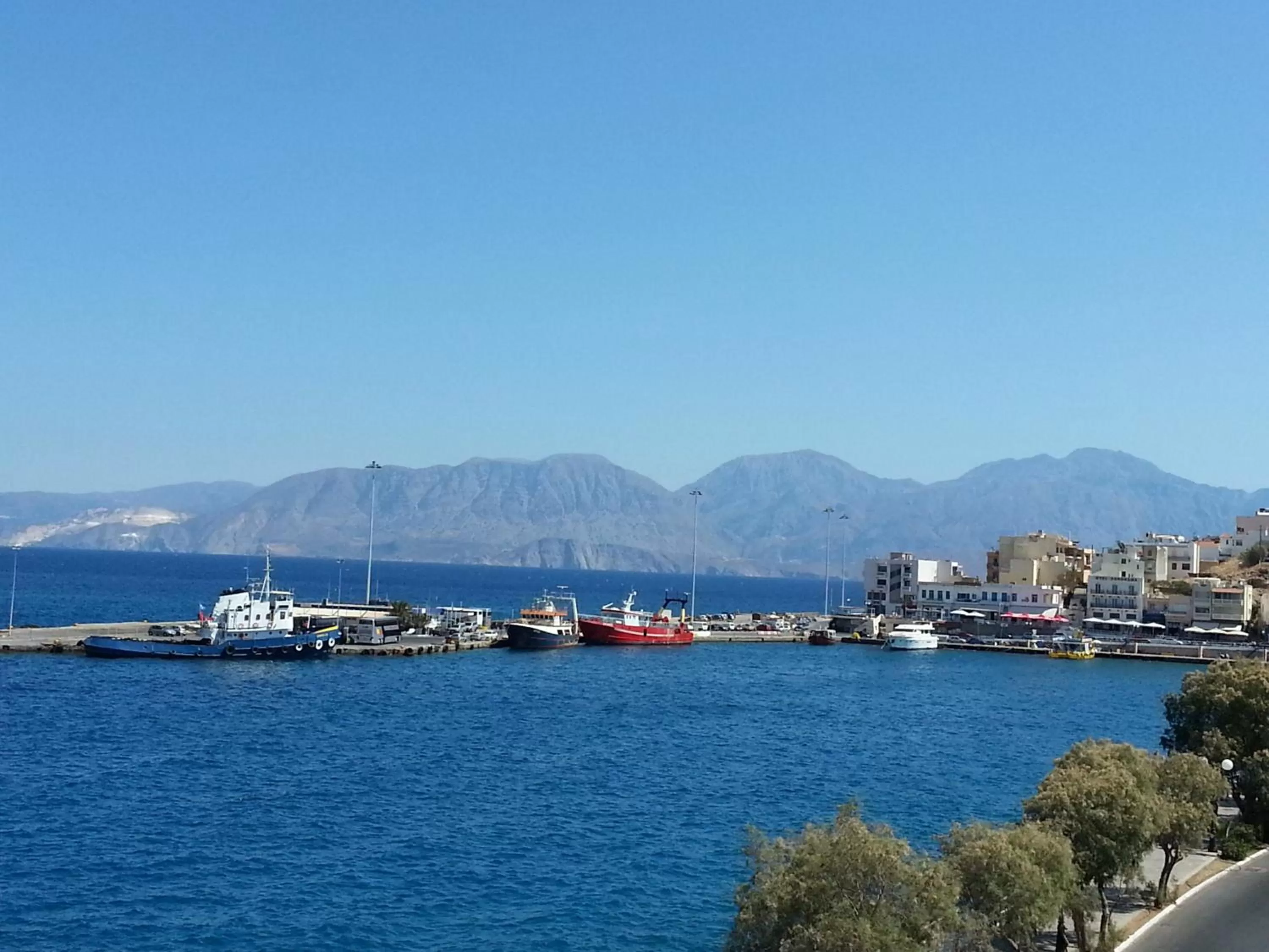 Neighbourhood in Angelos Hotel