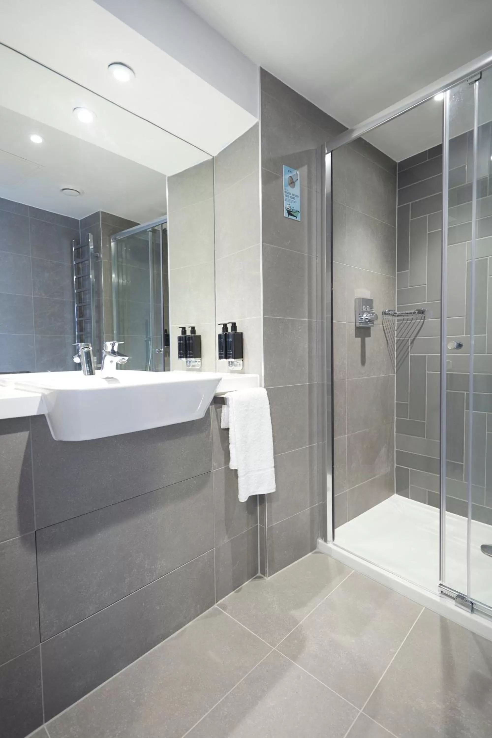 Shower in Roomzzz York City