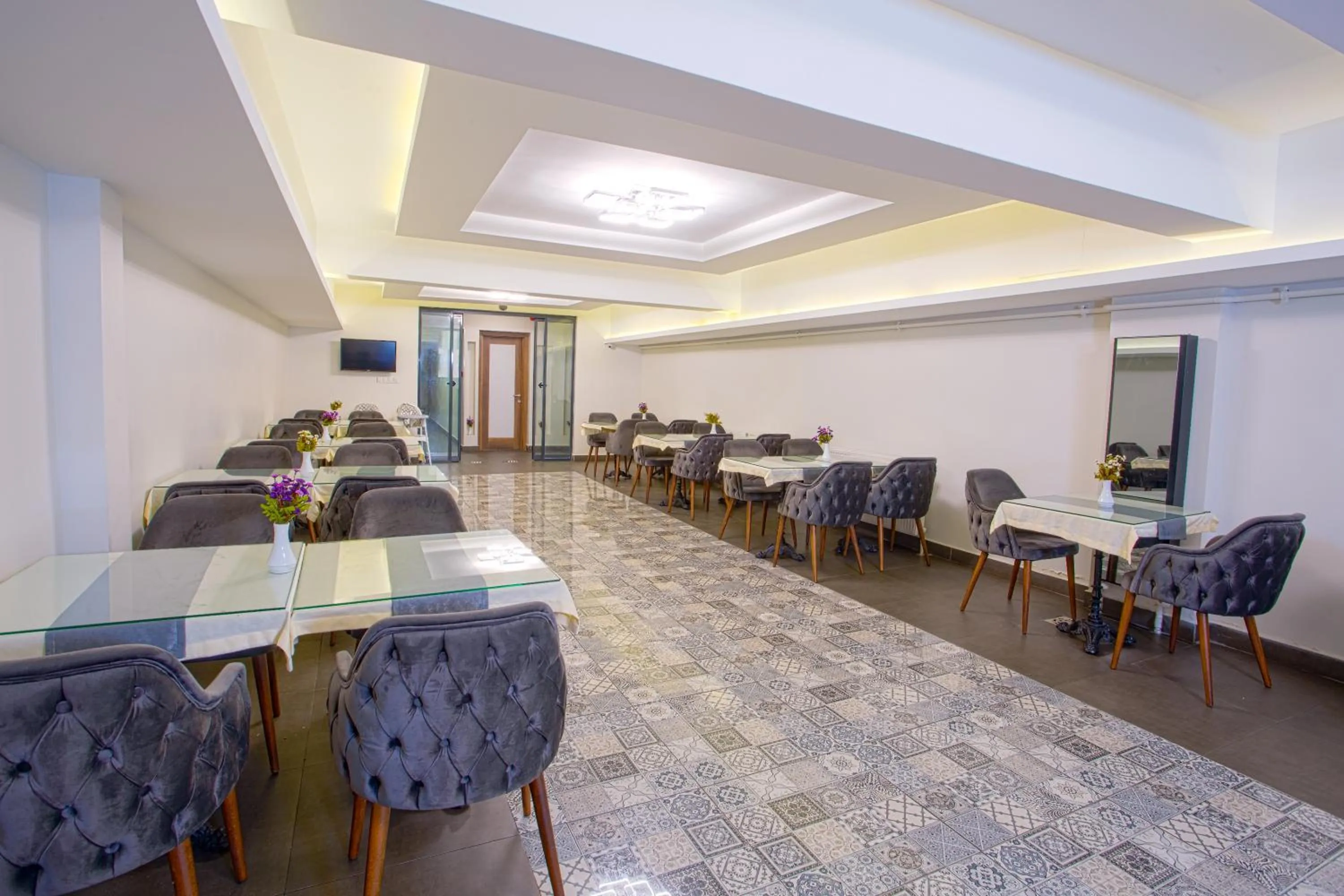 Restaurant/places to eat in Sim Hotel Istanbul Old City