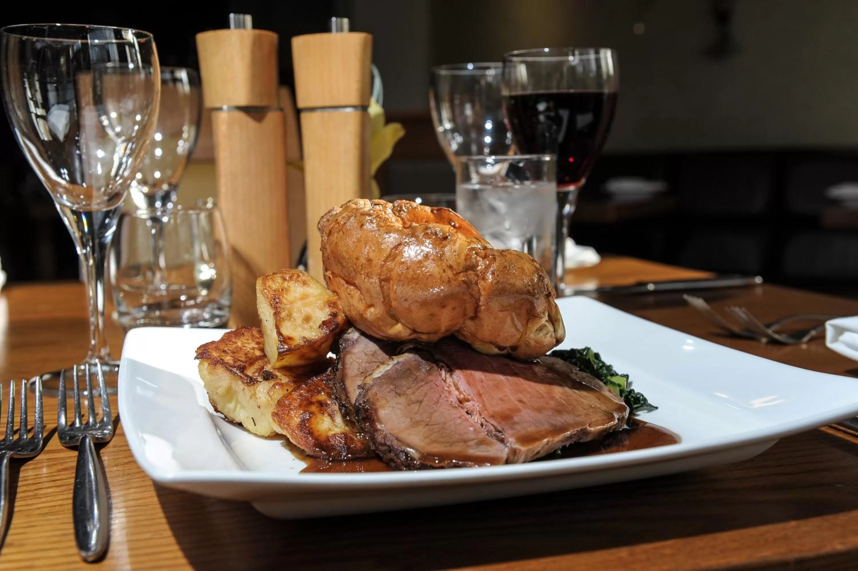 Restaurant/places to eat in The Pinewood Hotel