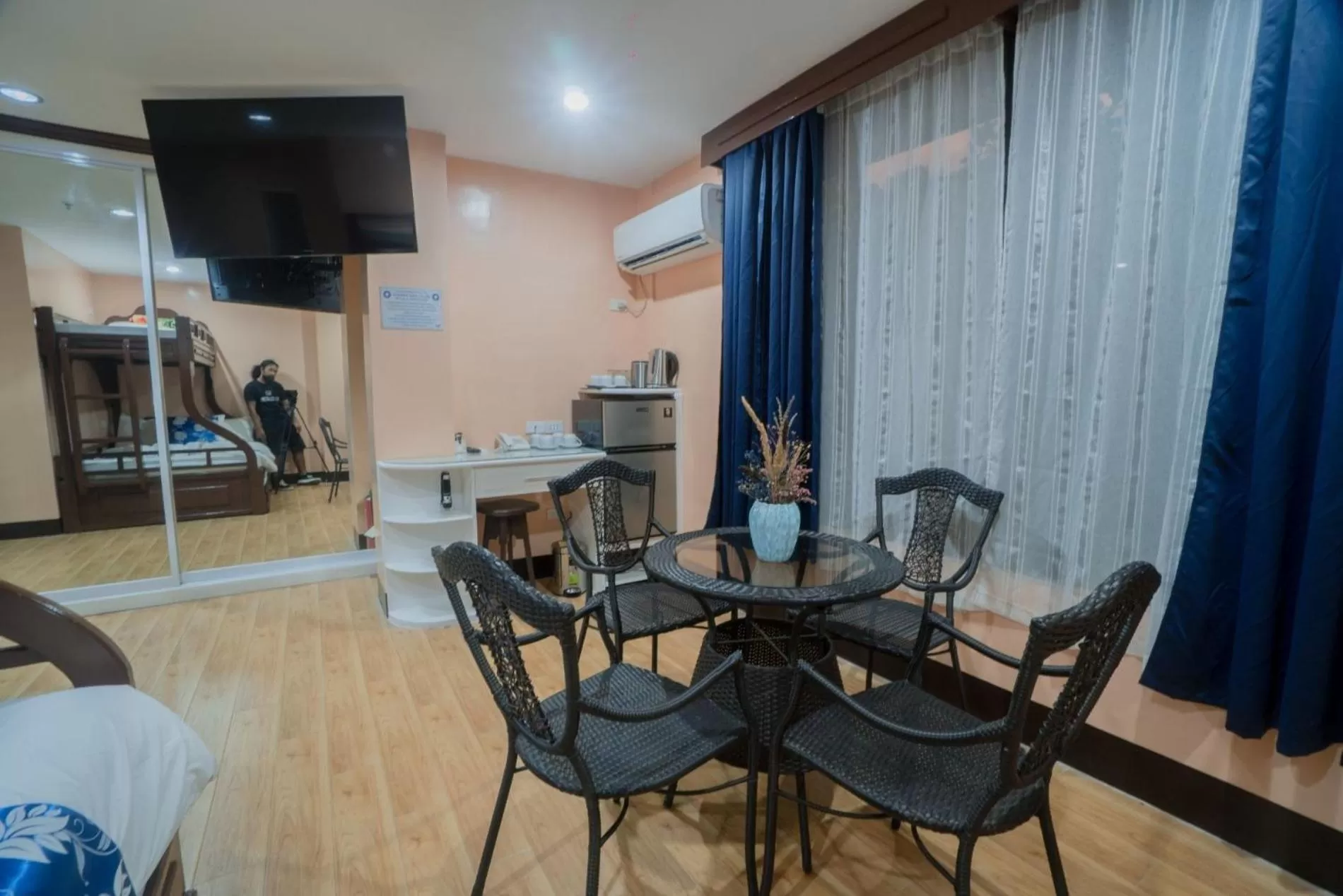 TV and multimedia in Skylodge Resort