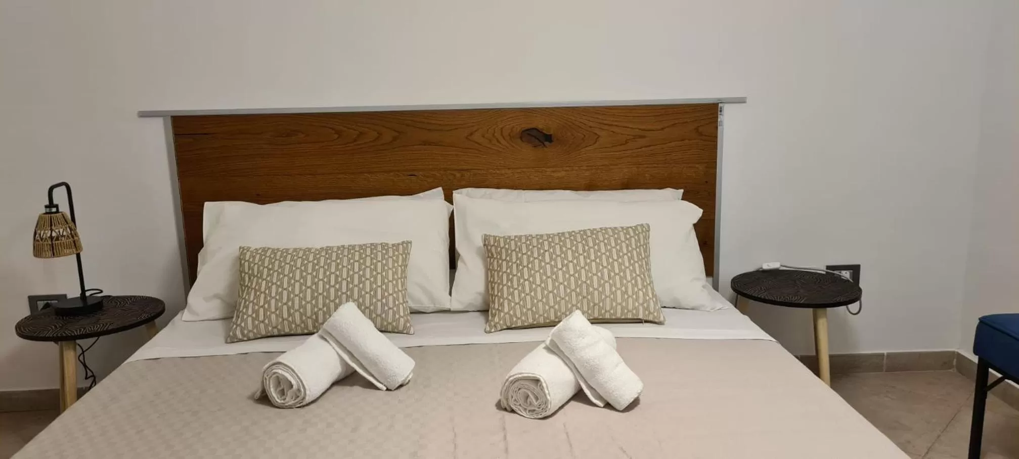 Bed in 215 addaura luxury room