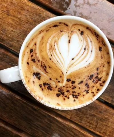 Food and drinks in The Plume of Feathers