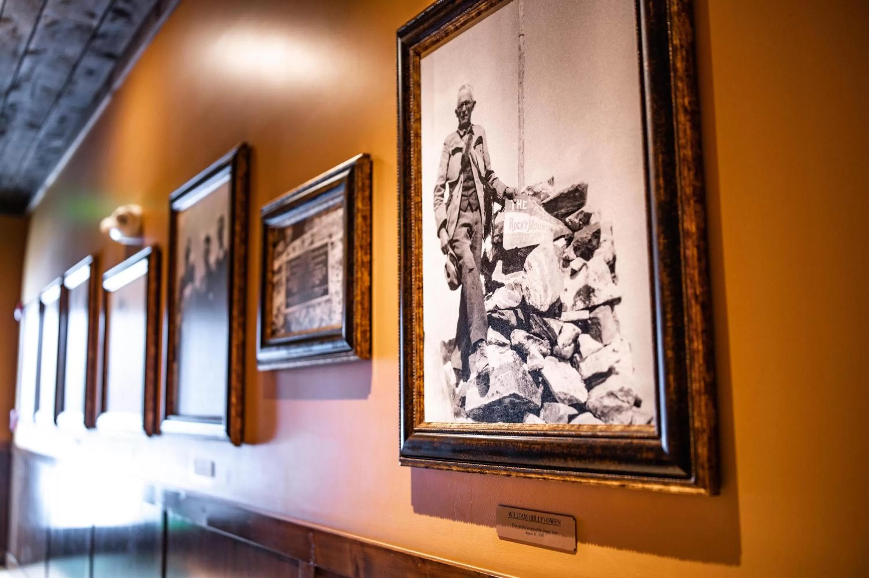 Lobby or reception in Elk Country Inn