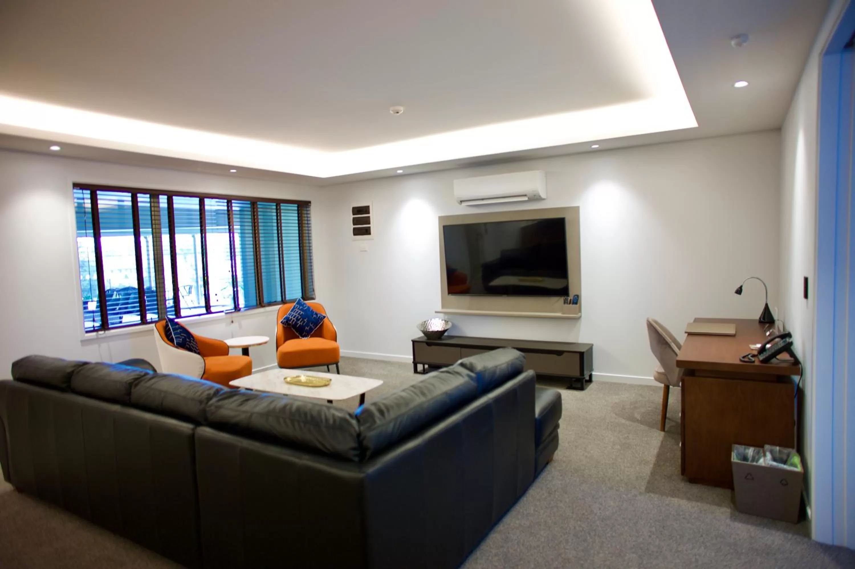 Living room in Regal Palms Resort