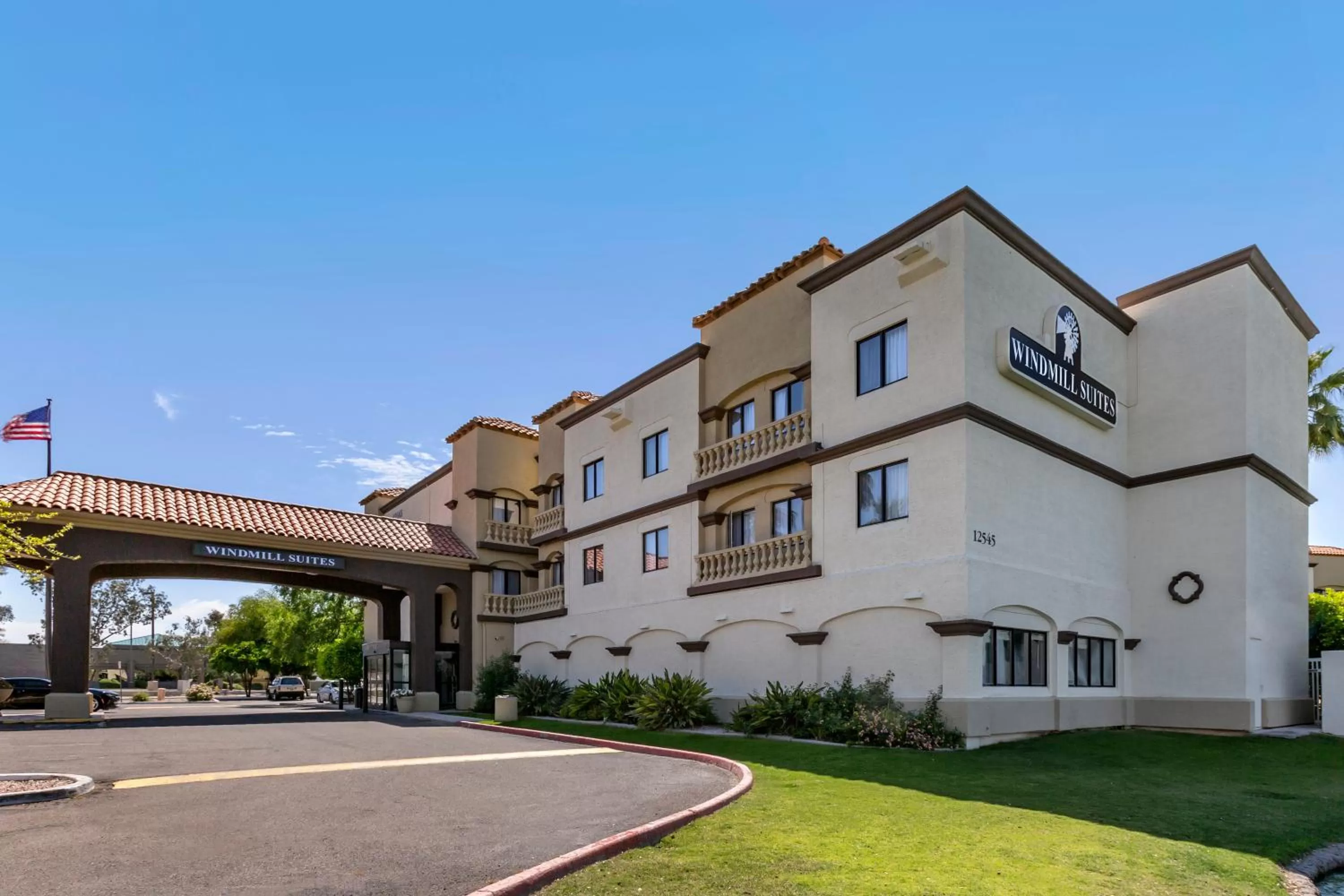 Windmill Suites Surprise - Phoenix, an Ascend Collection Hotel