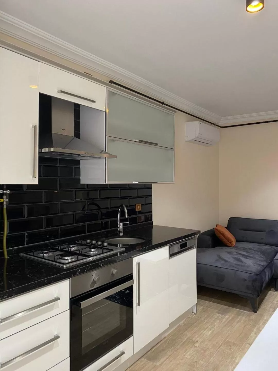 Kitchen or kitchenette in White House Apart