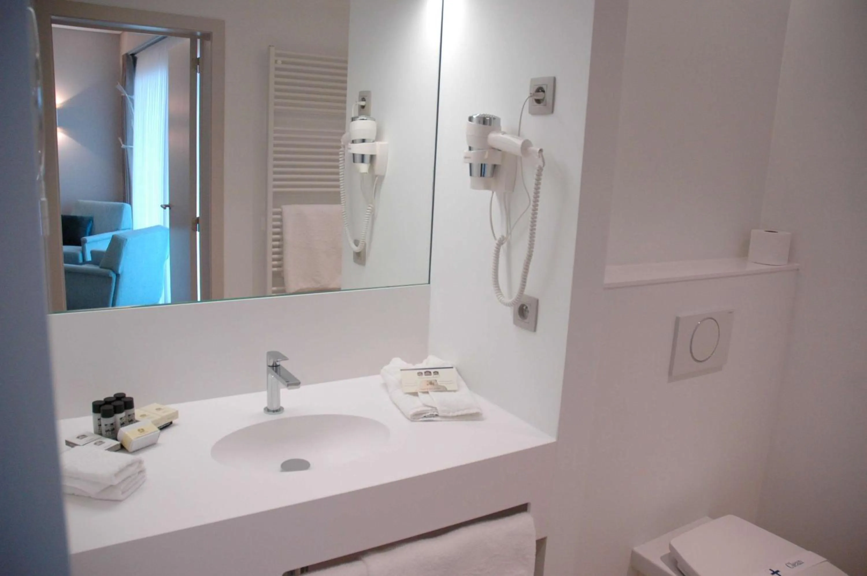 Photo of the whole room in Hotel Restaurant Weinebrugge