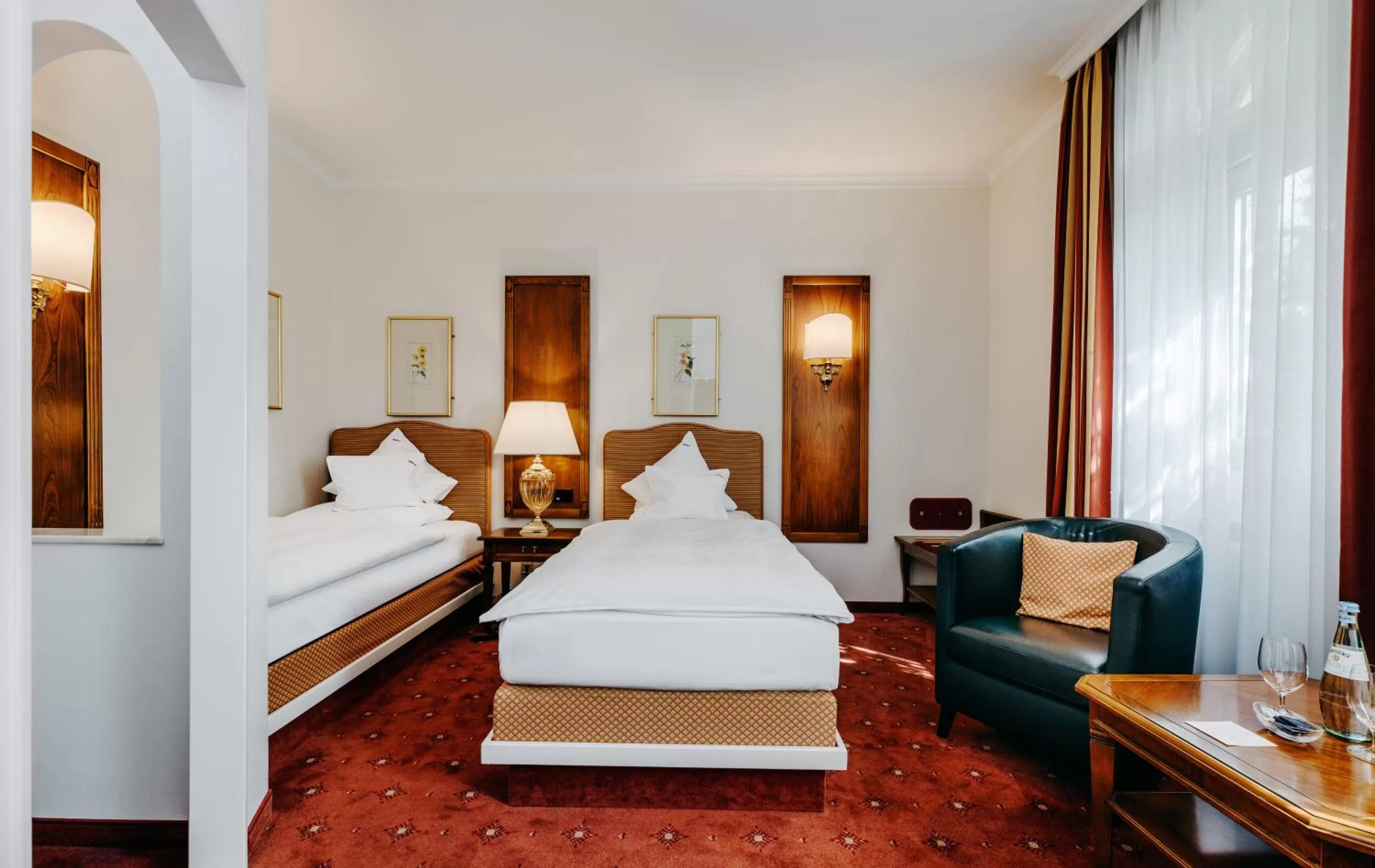 Bed in Romantik Hotel Gebhards