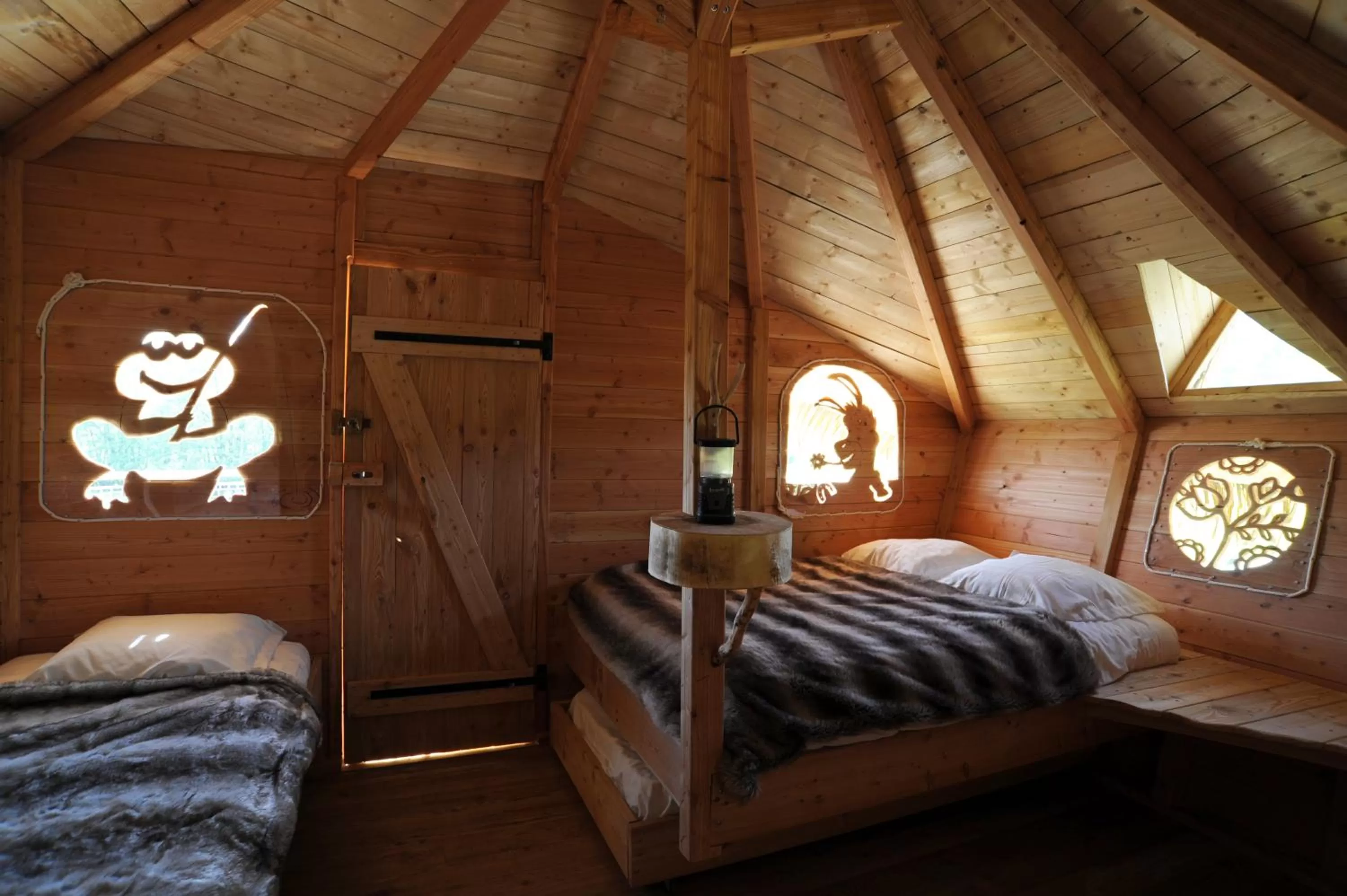 Photo of the whole room, Bed in Domaine de Suzel