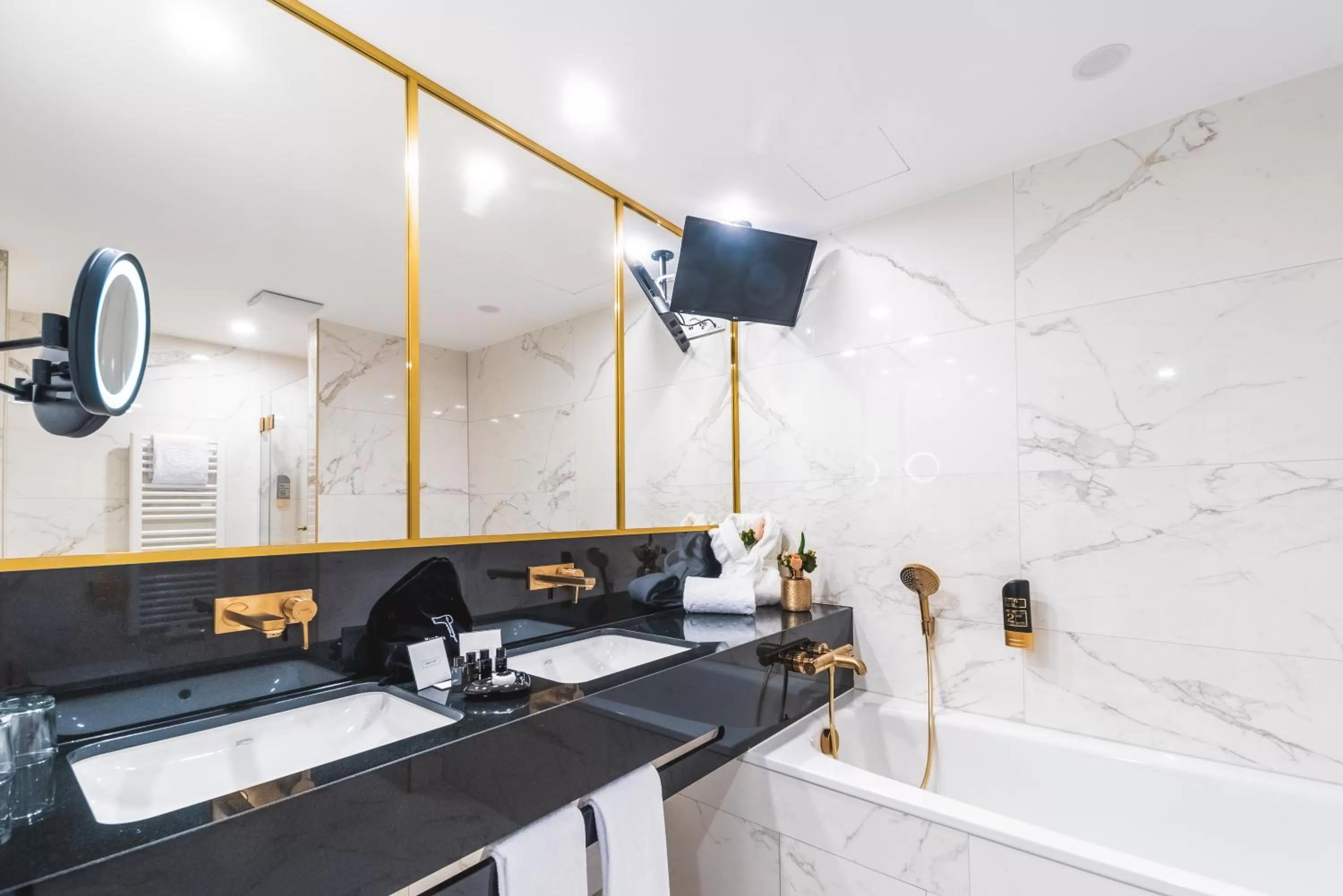 Bathroom in Hotel Suitess