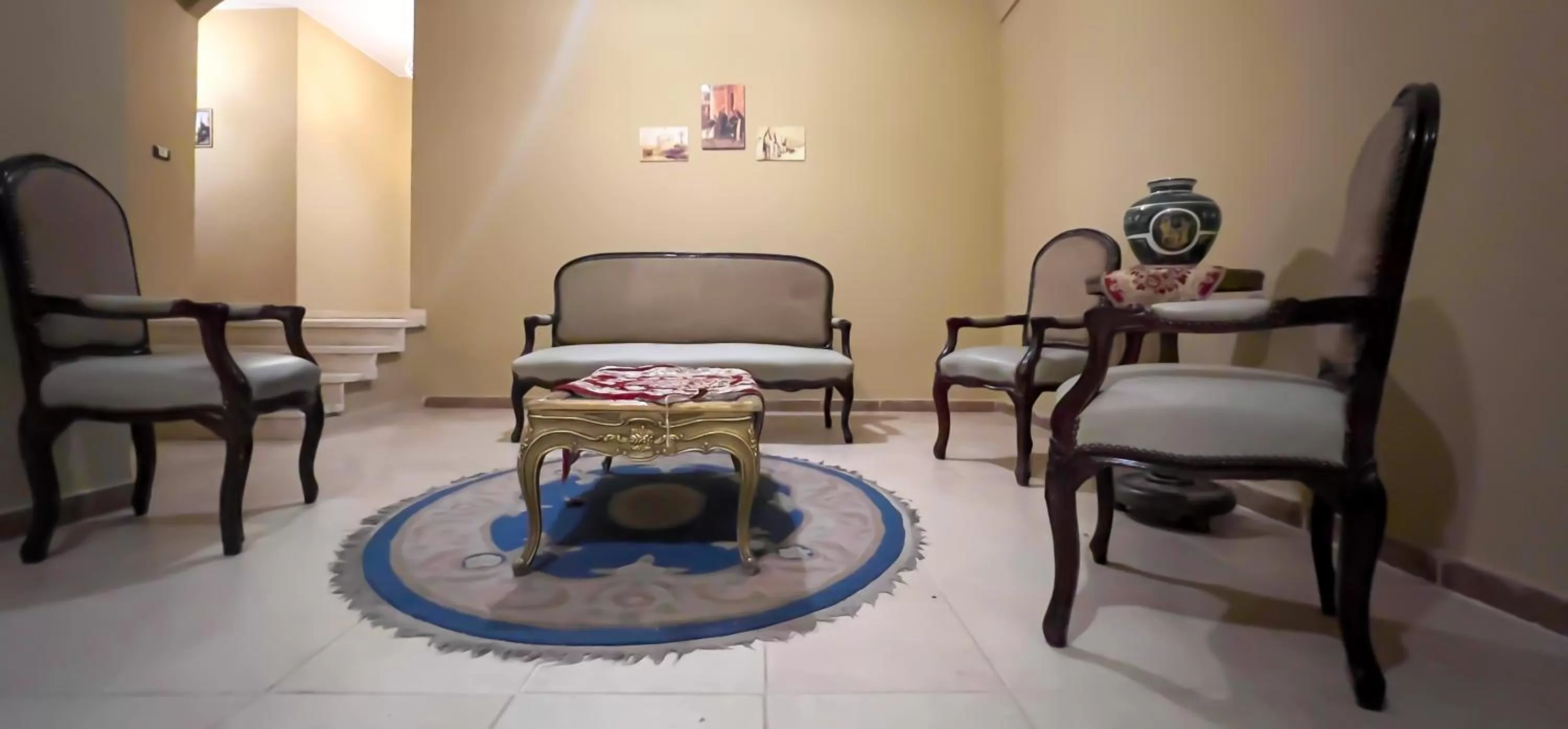 Property building, Seating Area in King Cheops Inn - Pyramid View