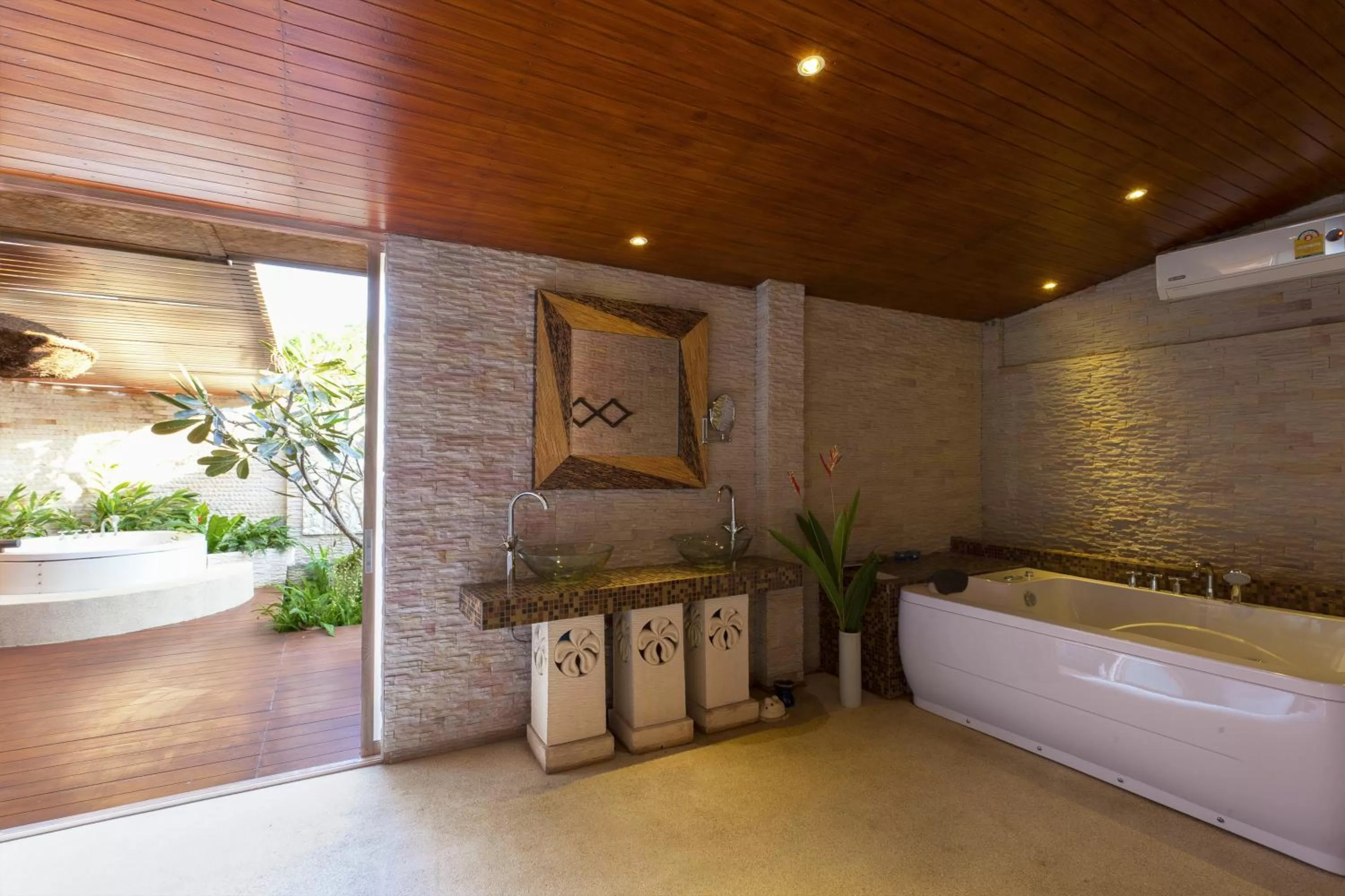 Bathroom in Dhevan Dara Resort & Spa Hua Hin - Pool Villa