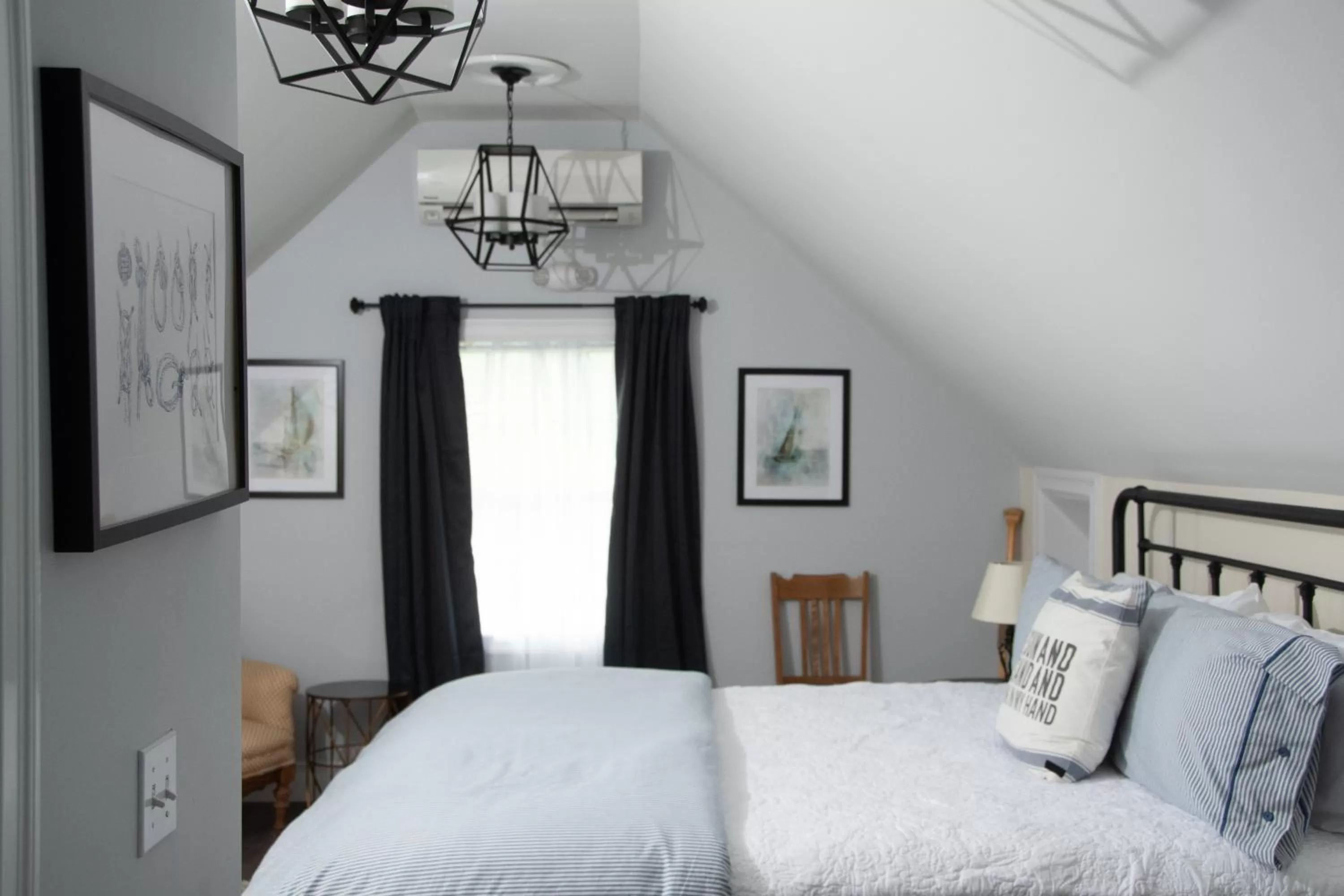 Bed in The Ocean Bay House