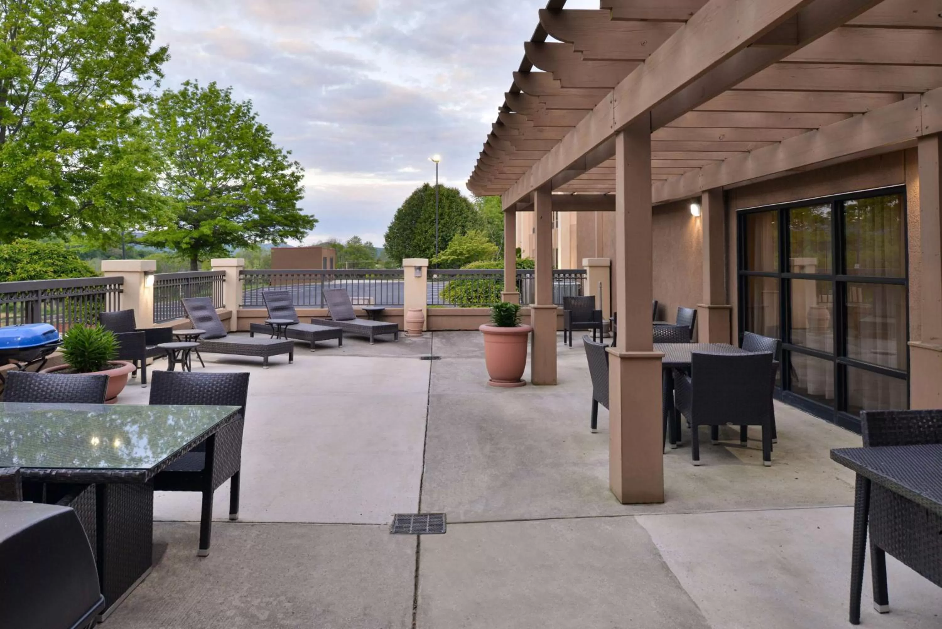 Patio in Hampton Inn Wytheville