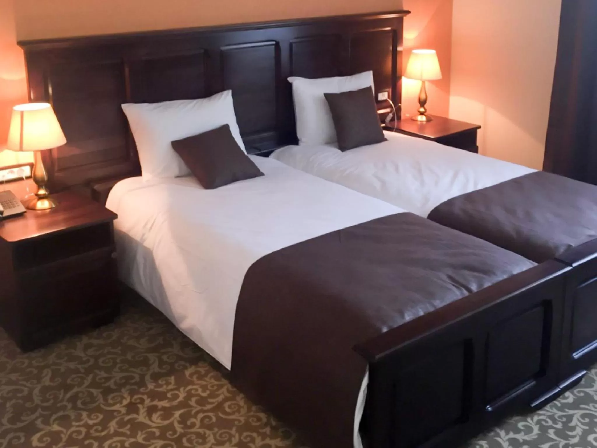 Single Room with Private Bathroom - single occupancy in Laura Holiday