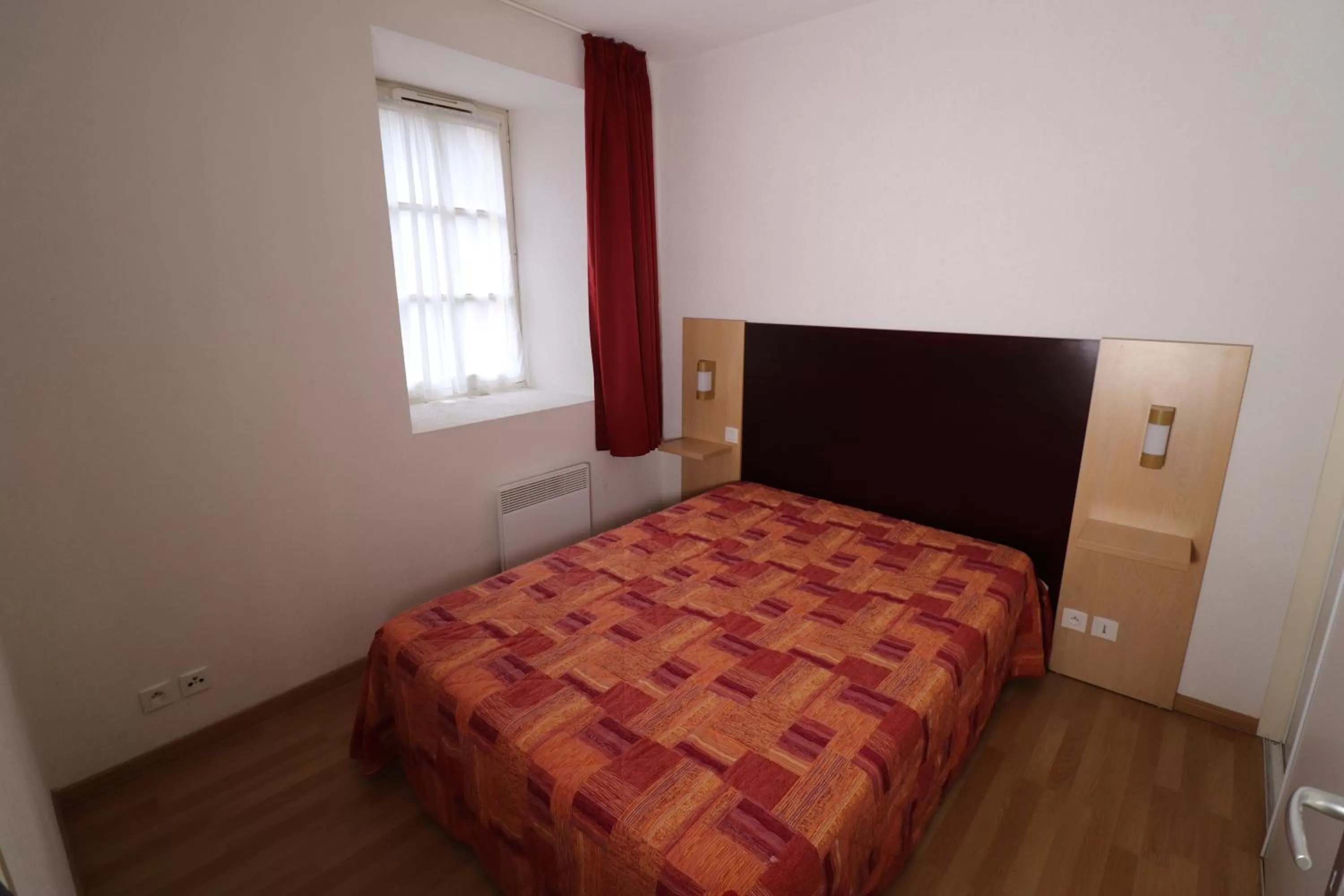 Bed in Chateau Ricard