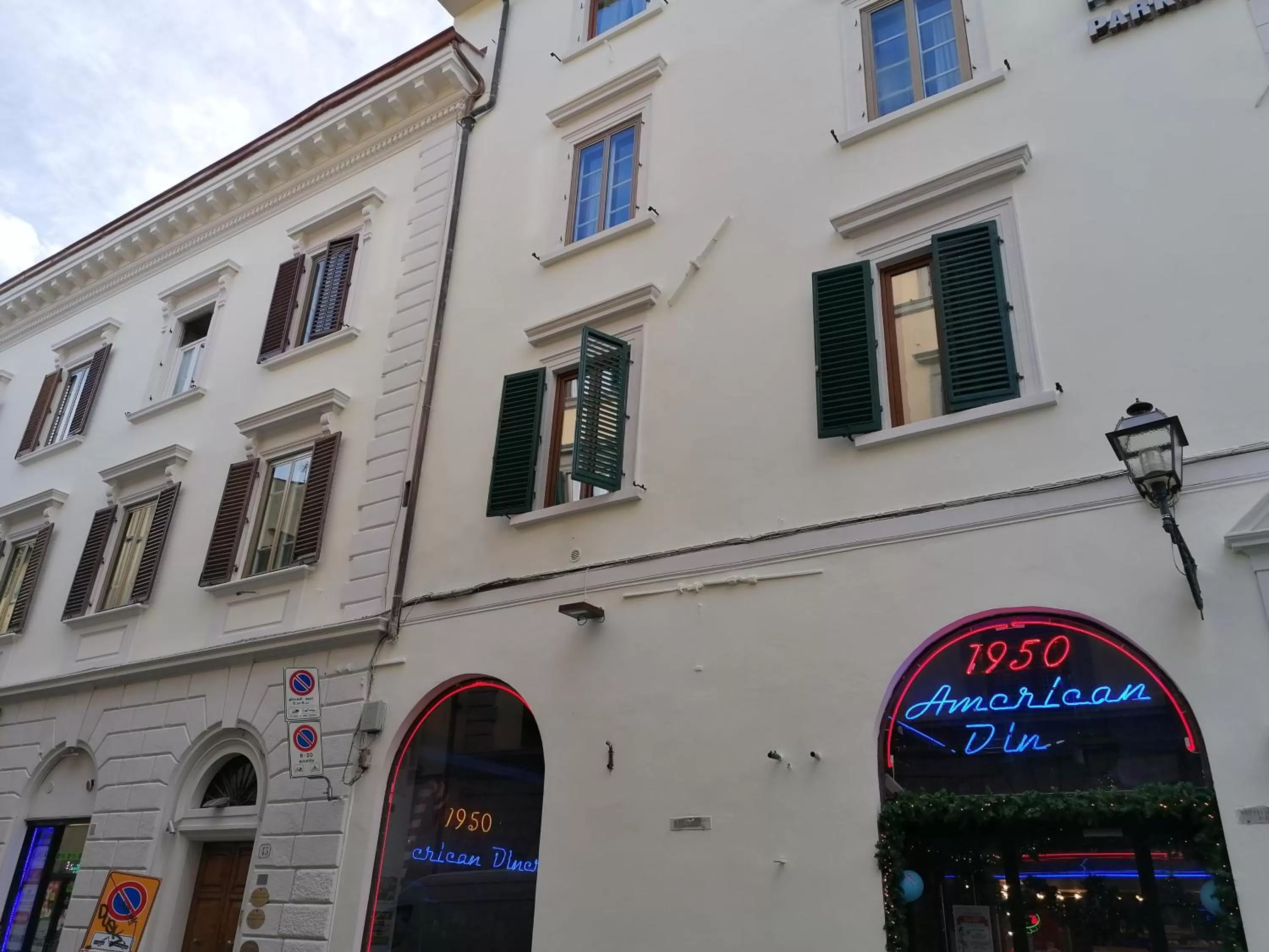 Facade/entrance in Cicerone Guest House