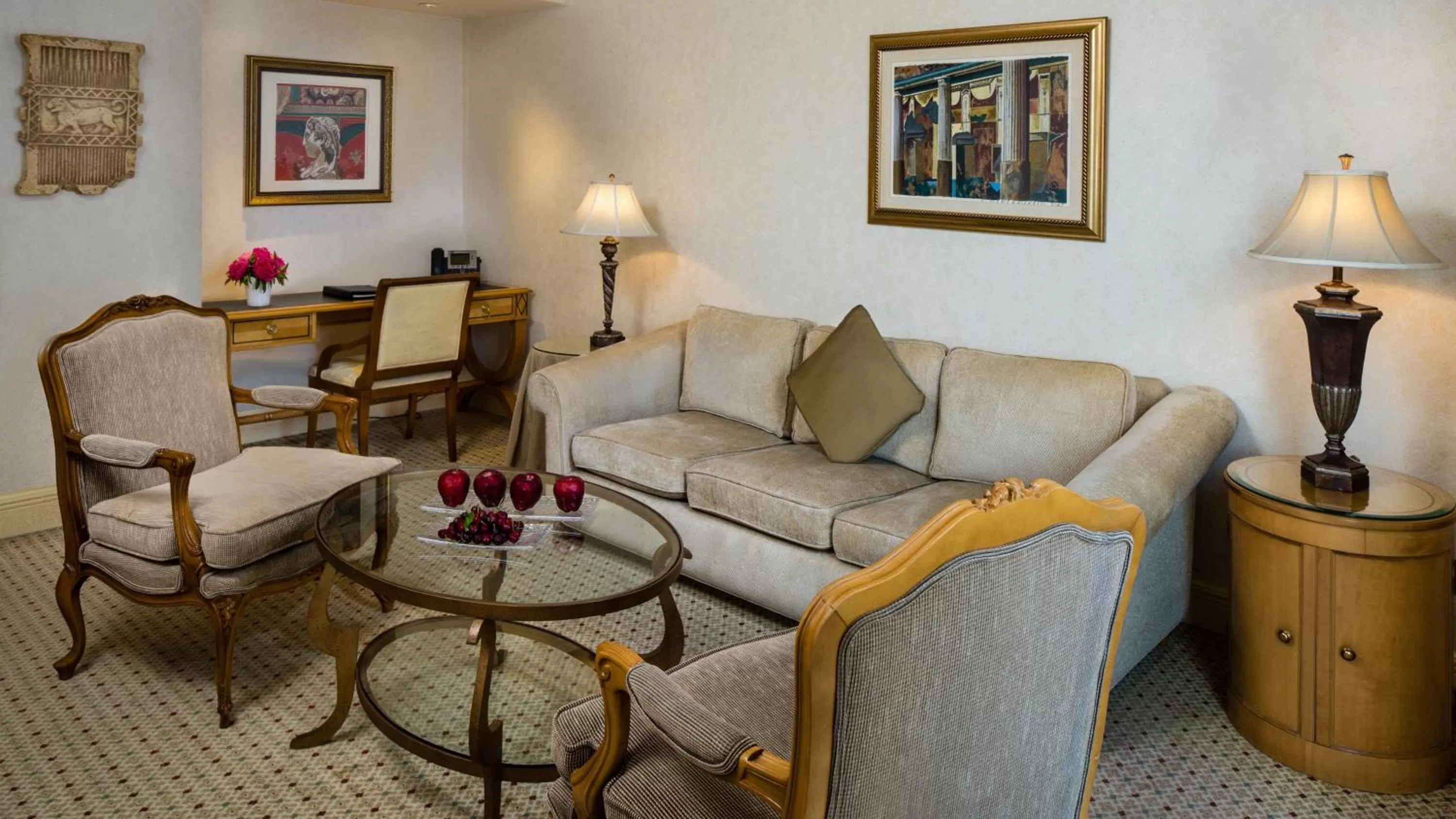 Photo of the whole room in InterContinental Phoenicia Beirut by IHG