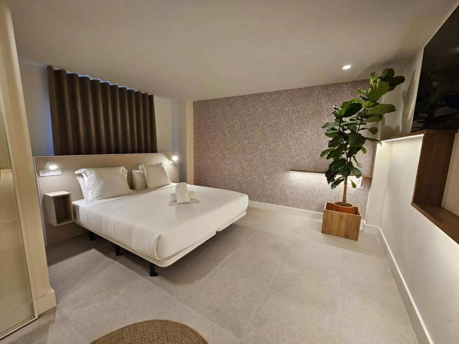 Bed in Reina Victoria Velázquez