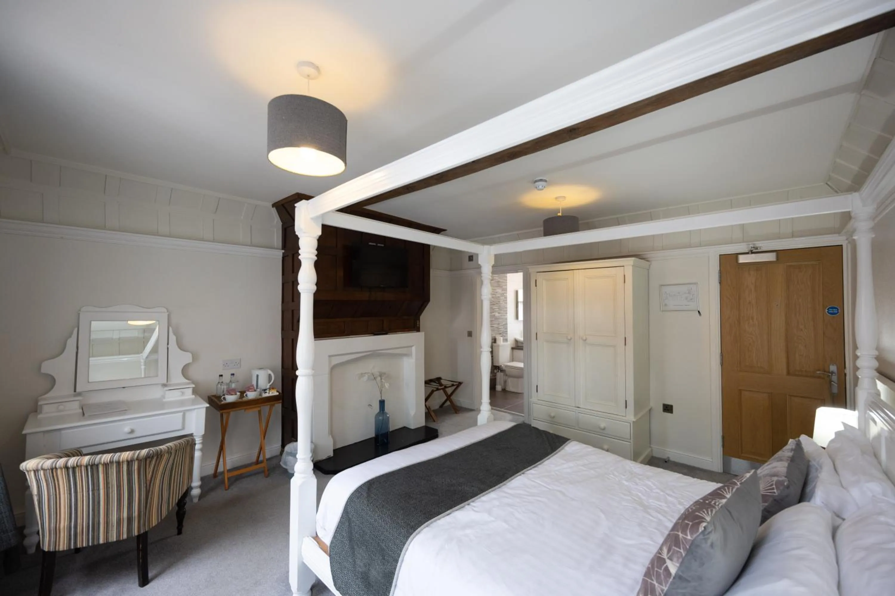 Bed in The White Hart Hotel