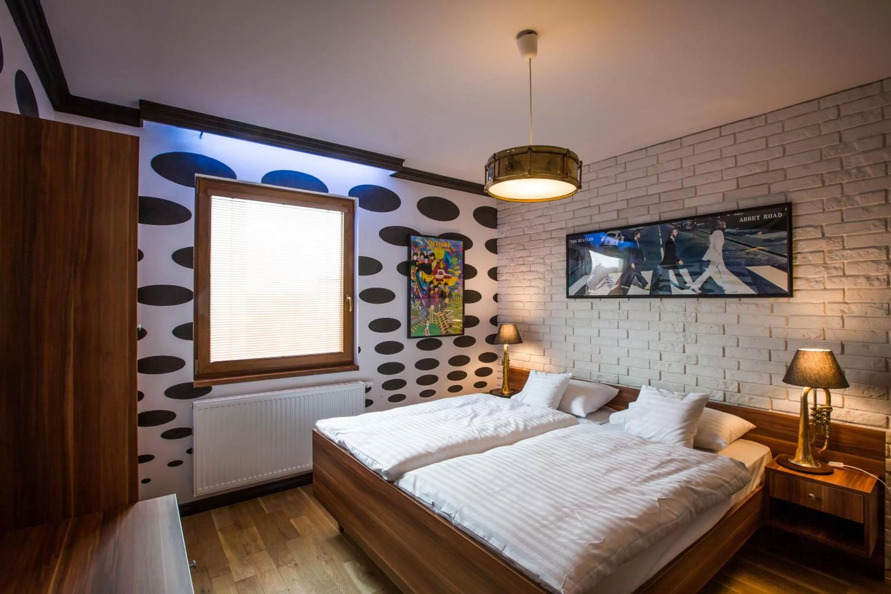 Bedroom, Bed in Retro hotel Garage