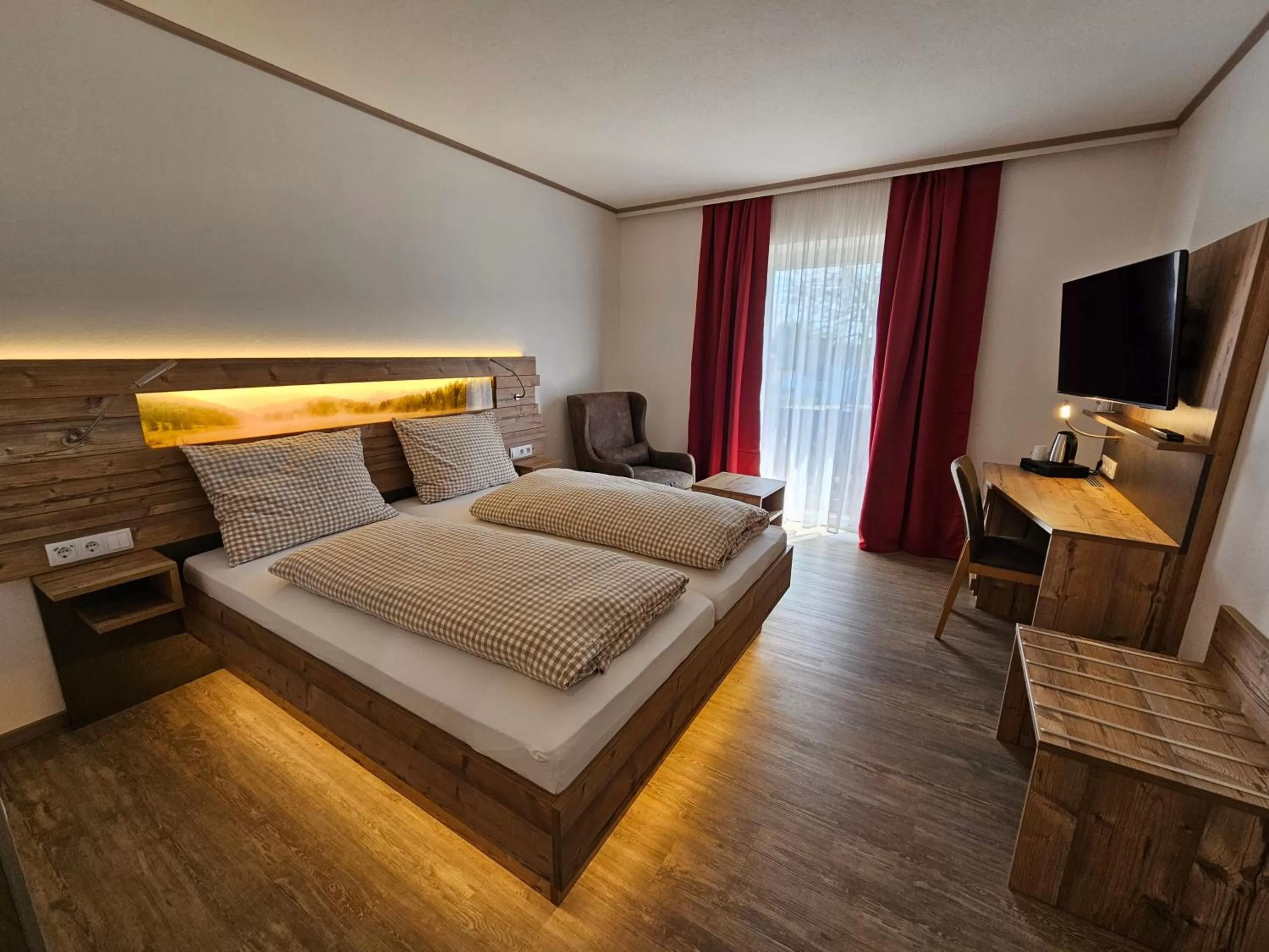 Bedroom, Bed in Hotel-Landgasthof Ploss