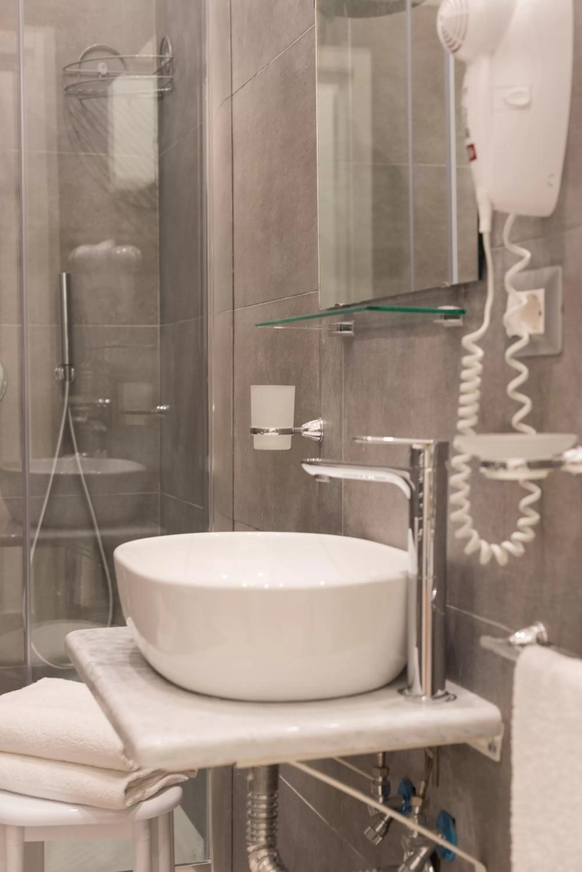 Bathroom in Toledo in