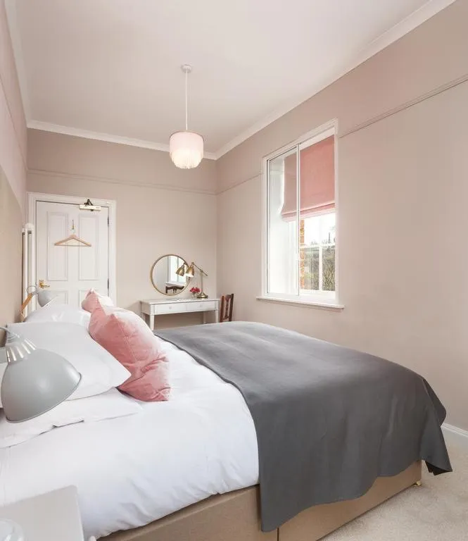 Bed in Cathedral House