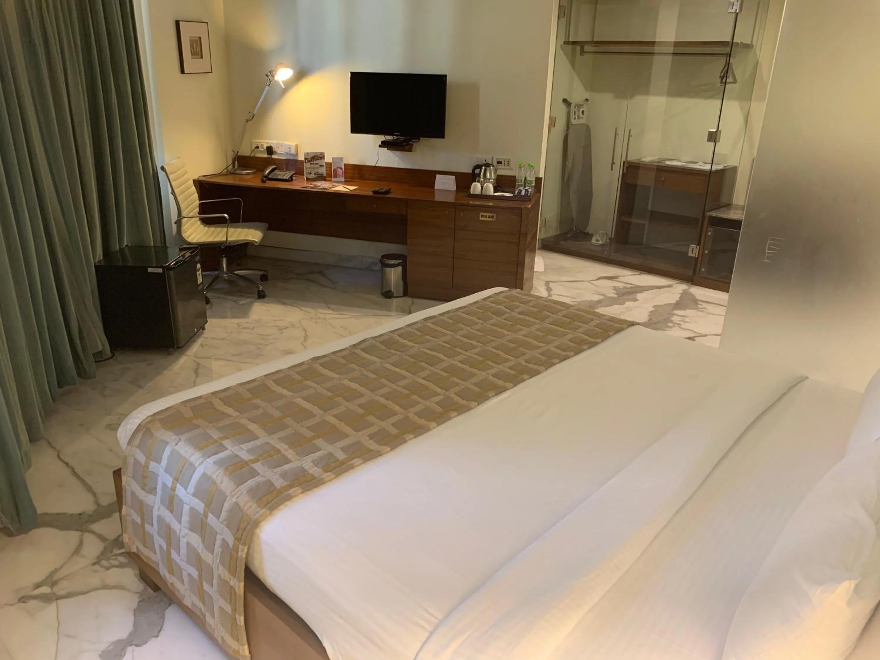 Bedroom, Bed in The Manohar Hyderabad