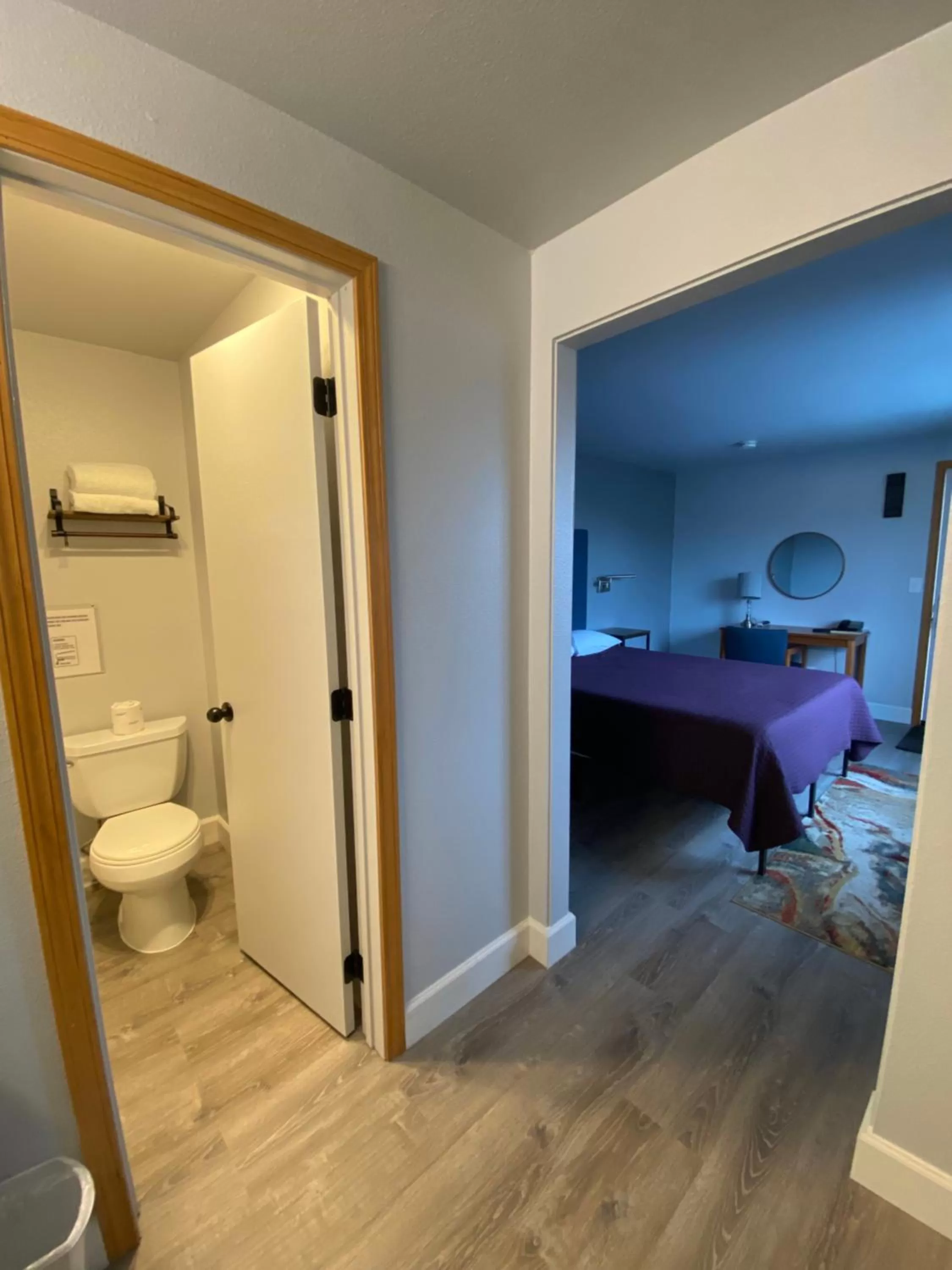 Bed in Aircrest Motel