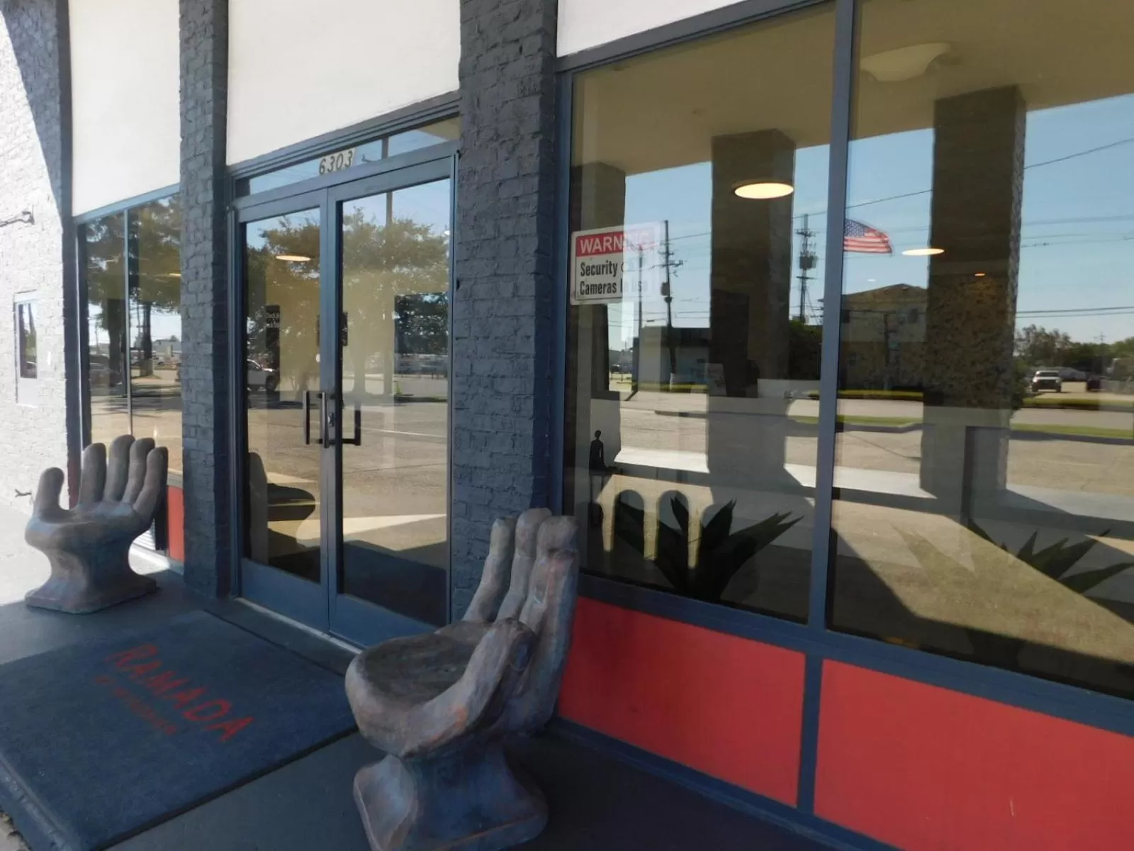 Facade/entrance in Ramada by Wyndham New Orleans