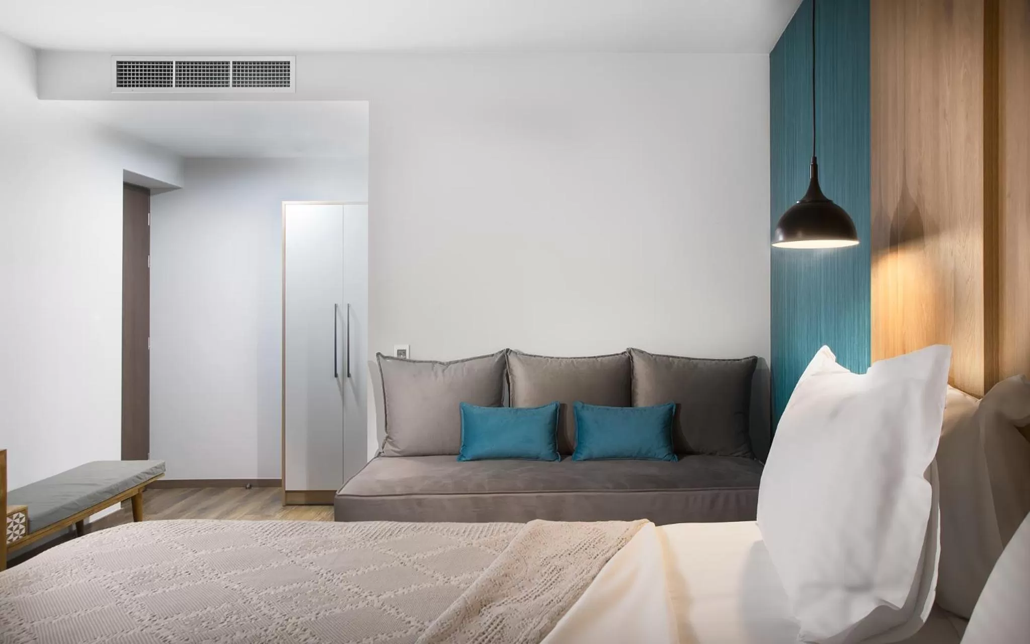 Bed in 360Degrees Pop Art Hotel