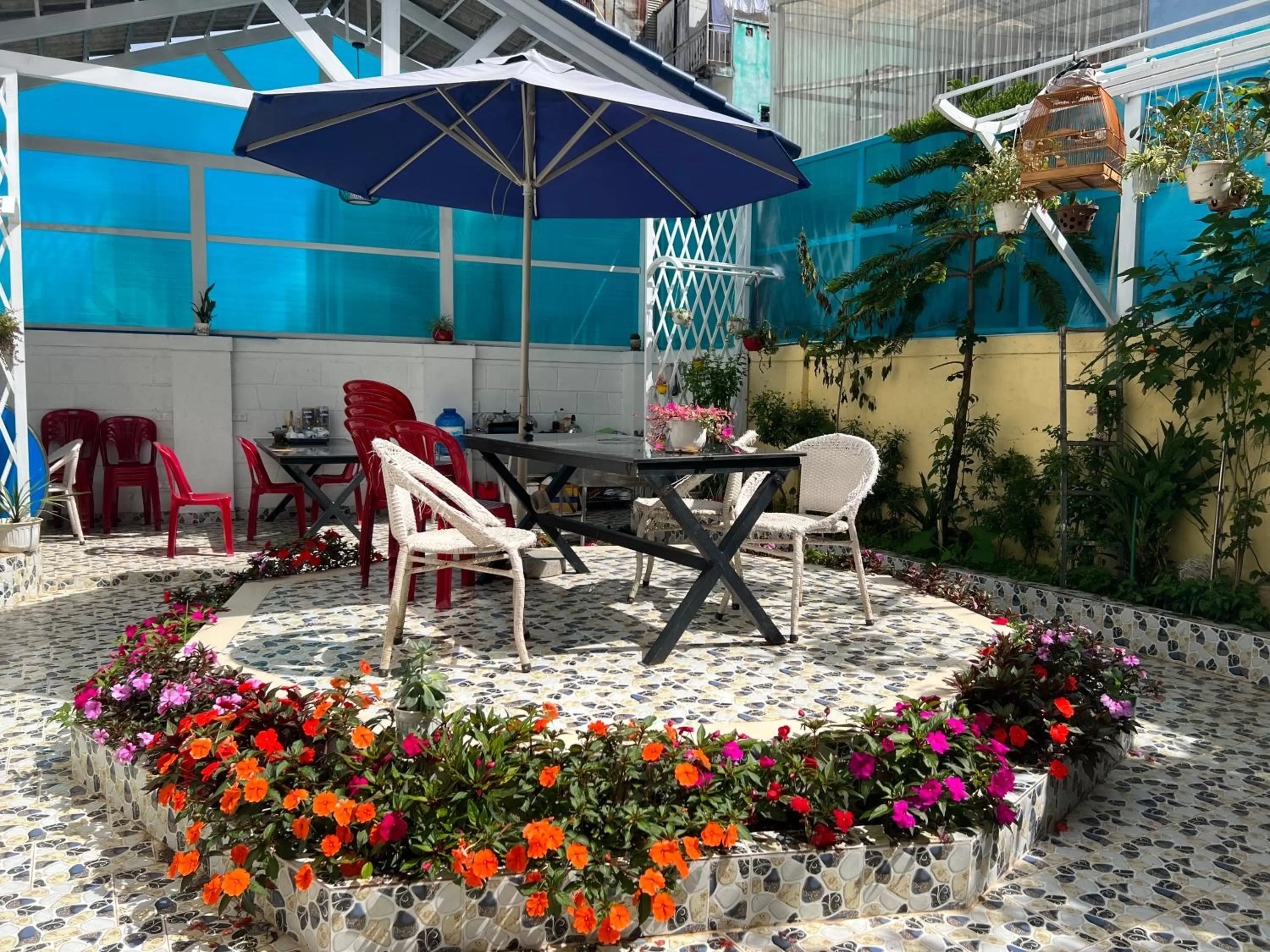 Patio in Villa - Hotel Nam Khang 2 Dalat