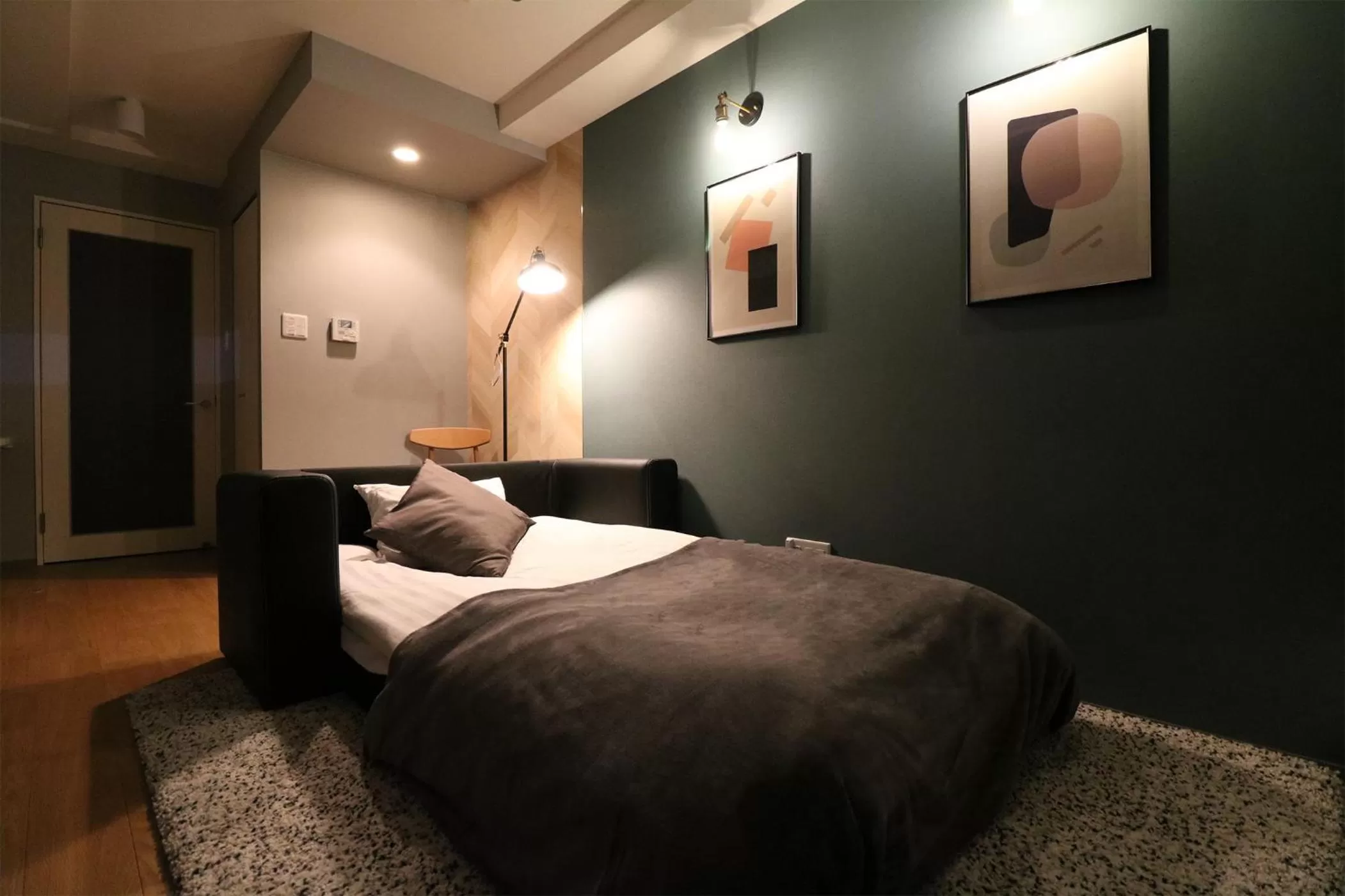 Bed in Glass Shiseikan